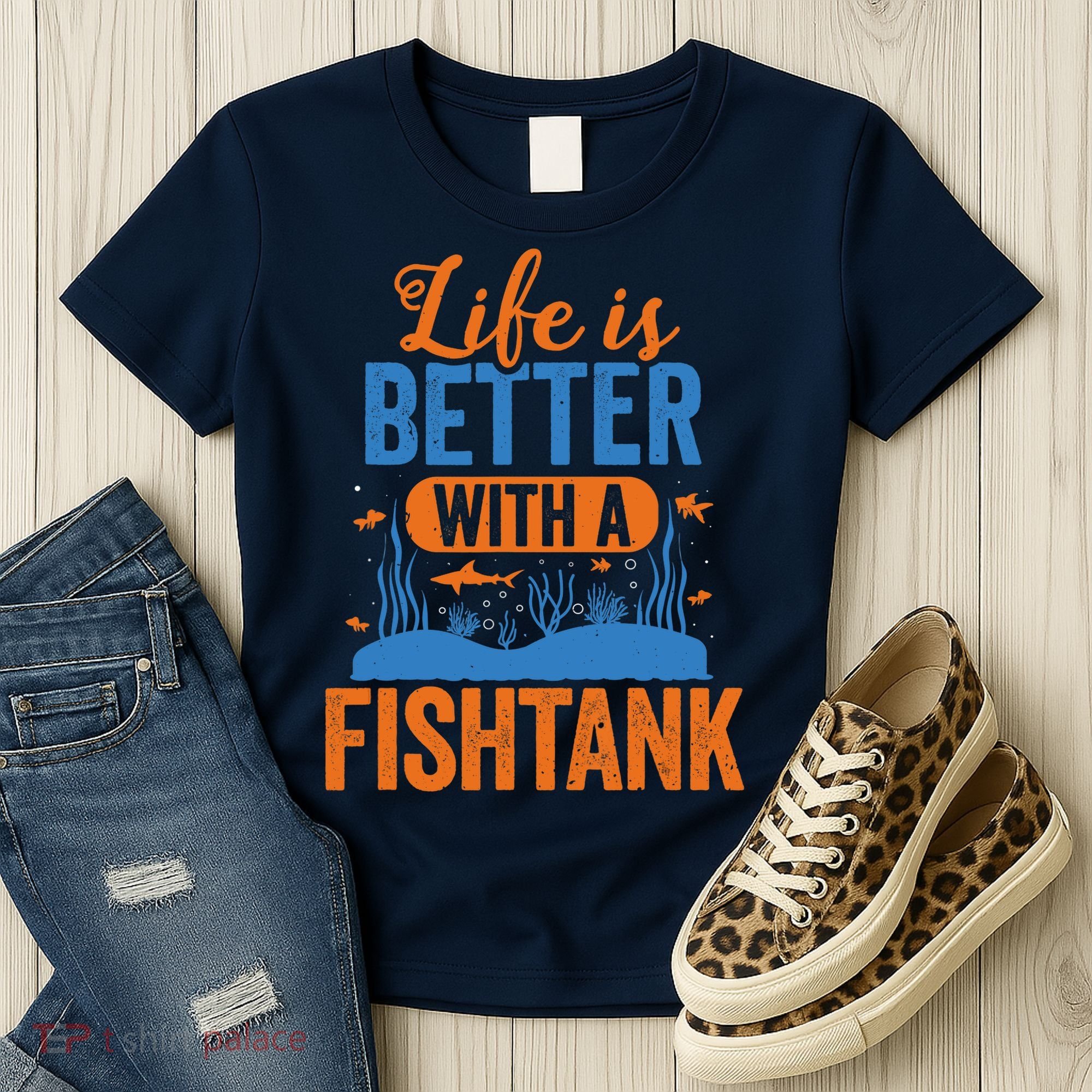 Fish Tank Life Fishkeeping Aquarium Lover Fishkeeper Women's T-Shirt