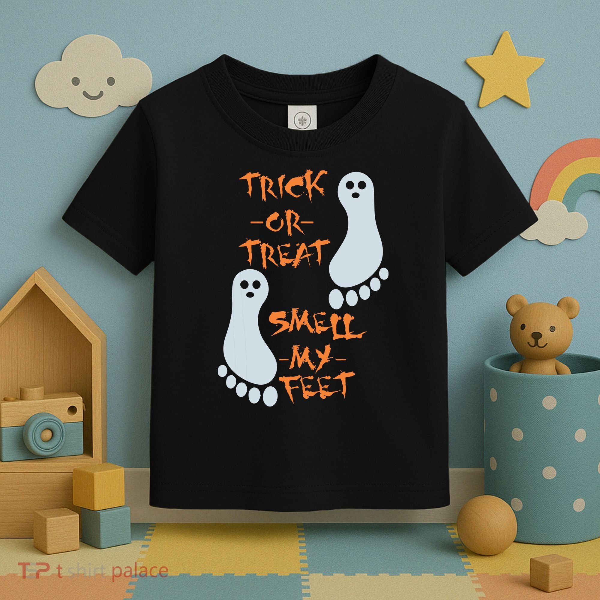 Funny Trick Or Treat Smell My Feet Halloween Toddler T-Shirt