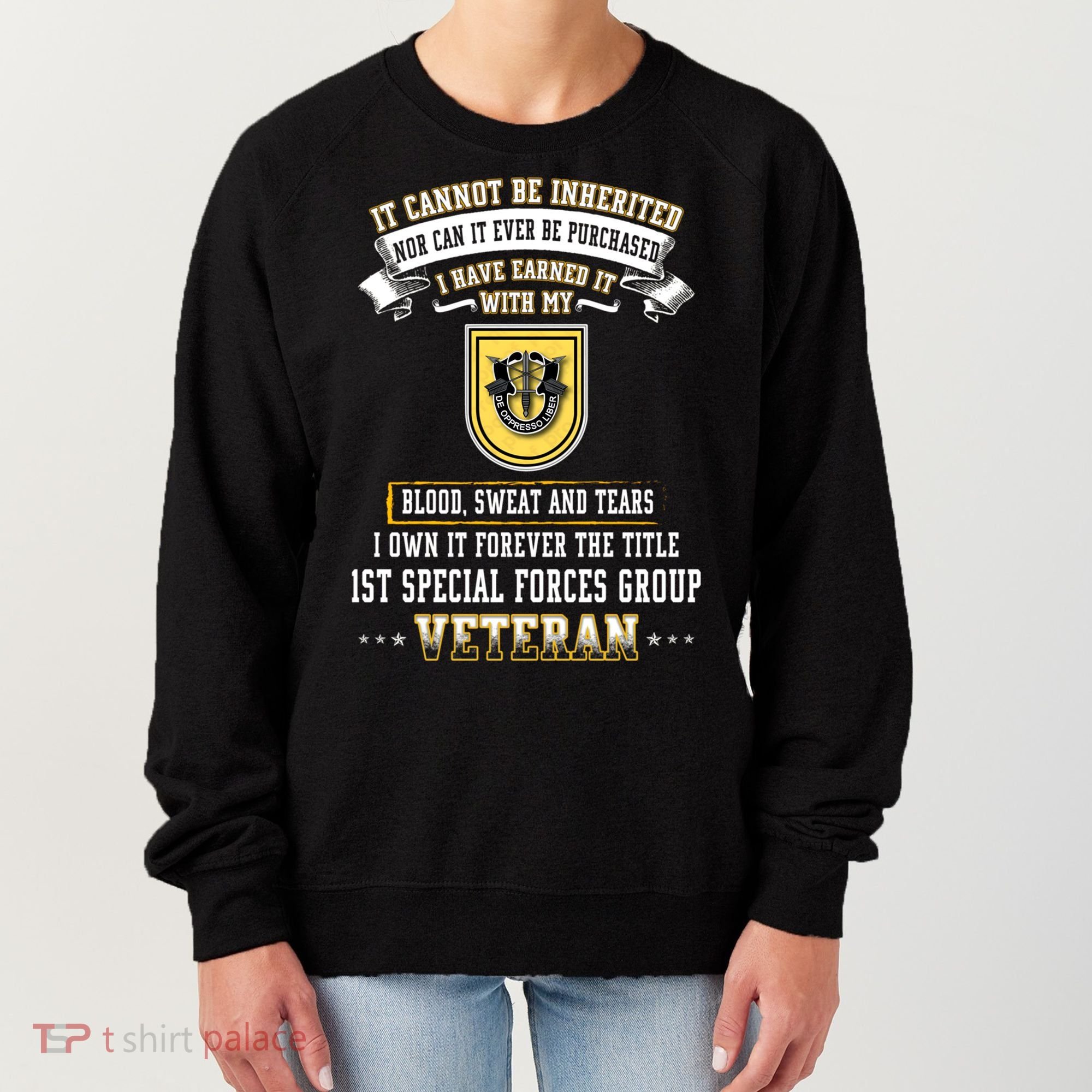 Forever The Title 1st Special Forces Group Veteran Day Xmas Funny Gift Women's Sweatshirt