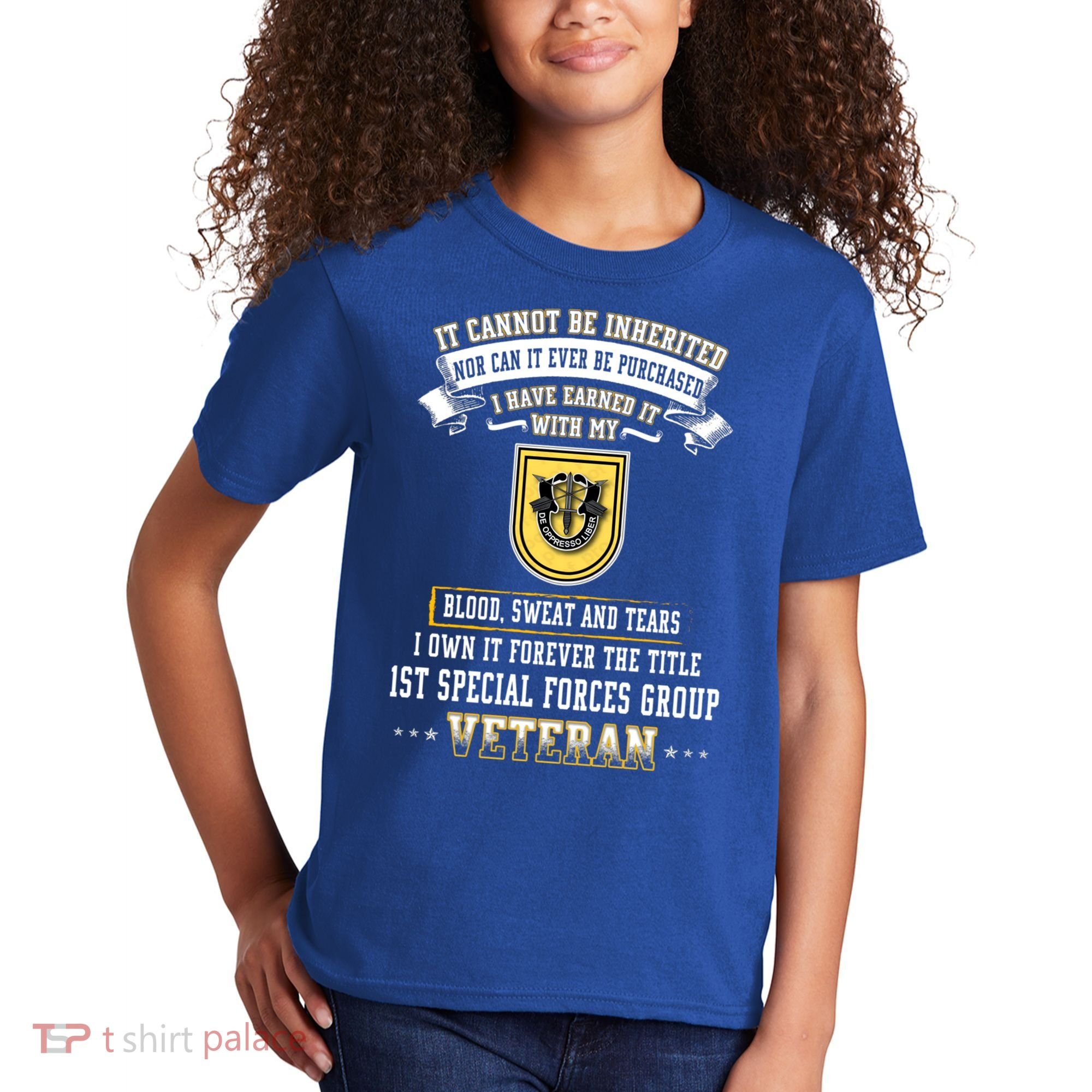Forever The Title 1st Special Forces Group Veteran Day Xmas Funny Gift Kids T-Shirt