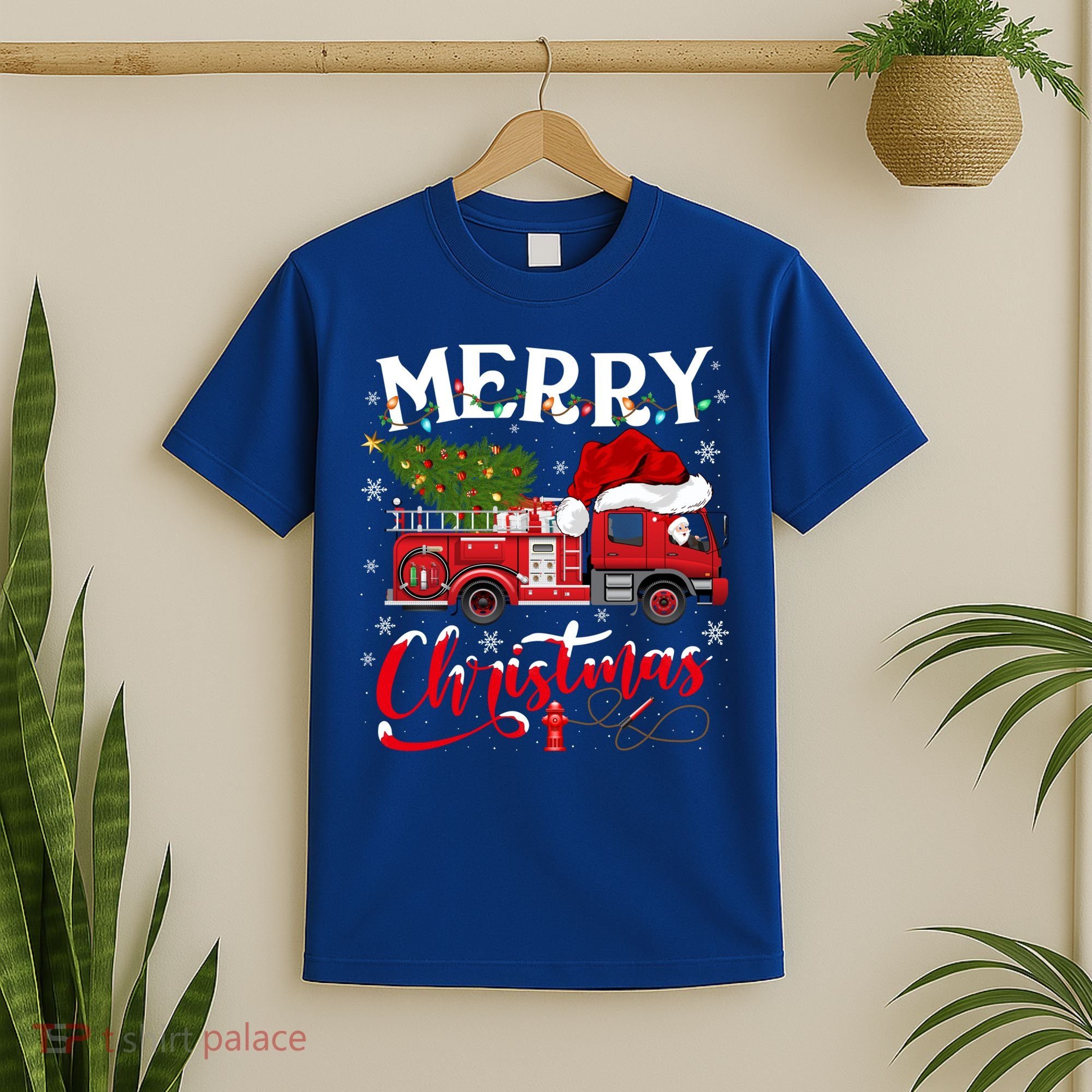 Fire Truck Xmas Tree Fire Firefighter Merry Christmas Gift T-Shirt