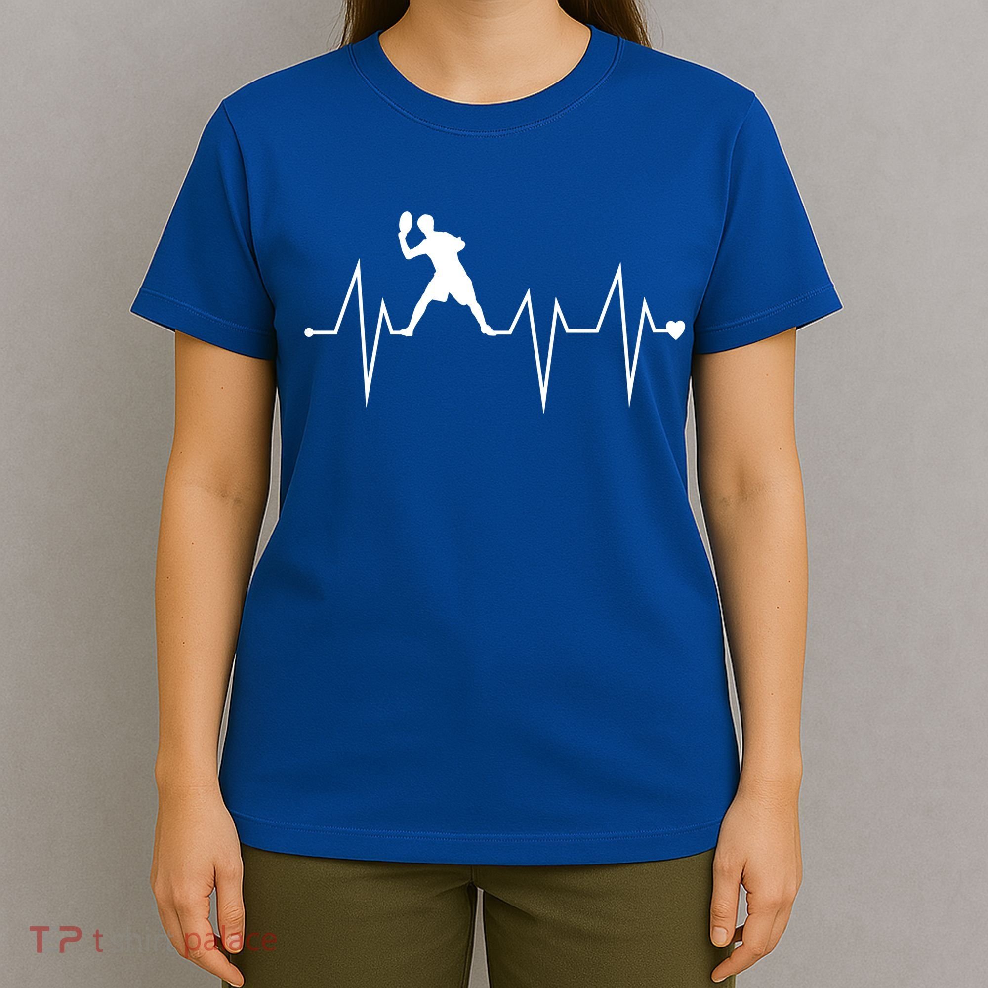 Funny Ultimate Frisbee Player Heartbeat Heart Pulse Rate Ekg Funny Gift T-Shirt