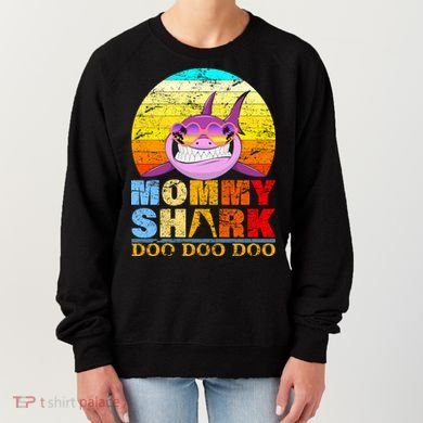 Funny Beach Mommy Shark Doo Women's Sweatshirt