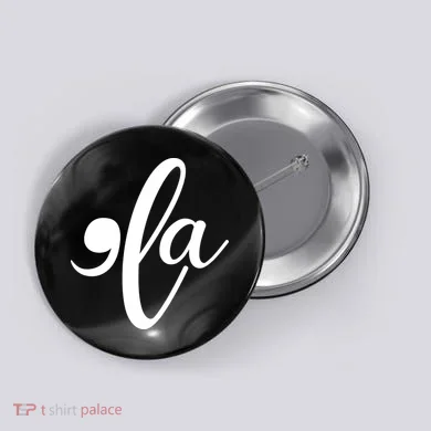 Funny Comma La Kamala Harris Button
