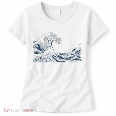 Famous Vintage Art Great Ocean Wave Hokusai Special Design Women's T-Shirt