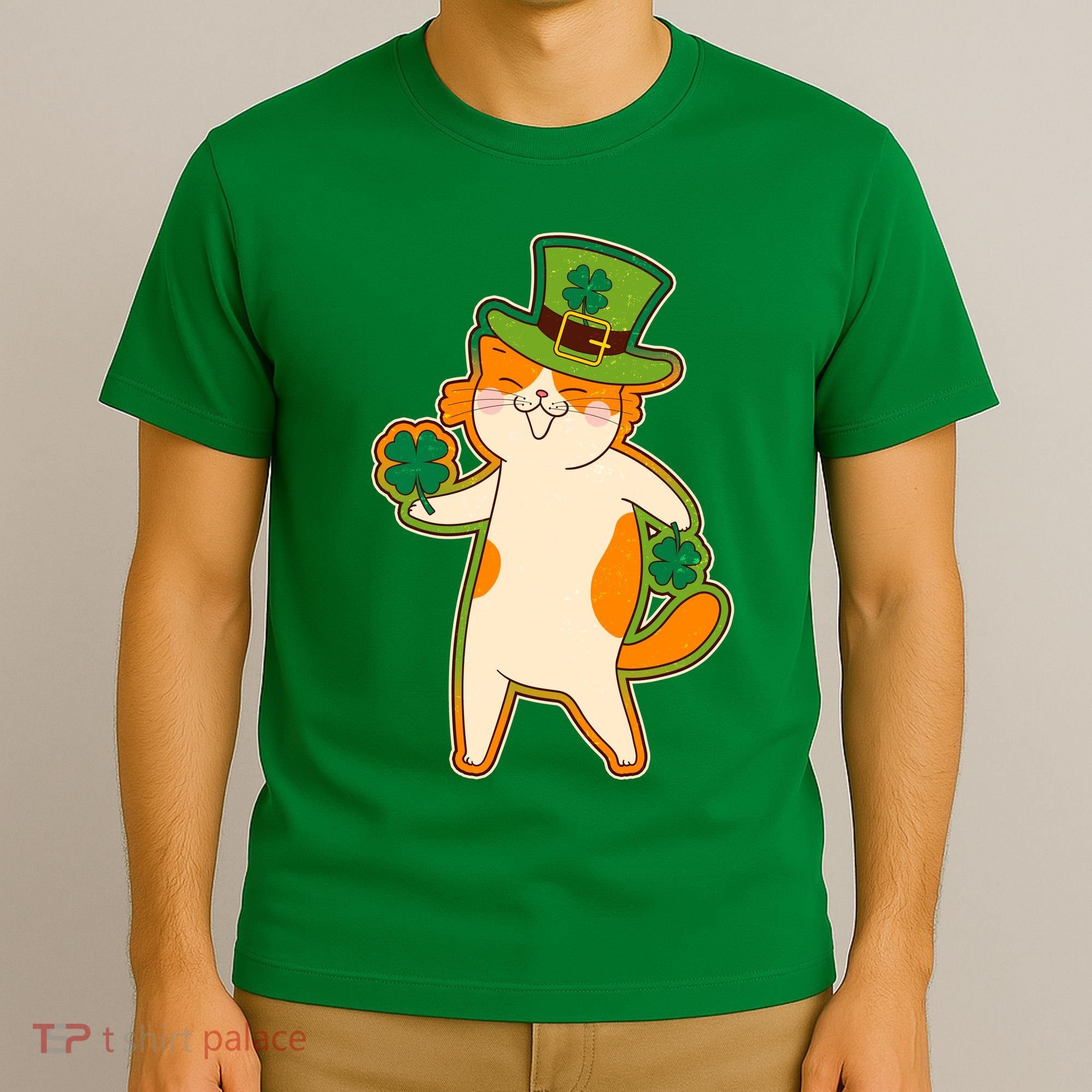 Funny Vintage St Patricks Day Leprechaun Shamrock Clover Cat T-Shirt