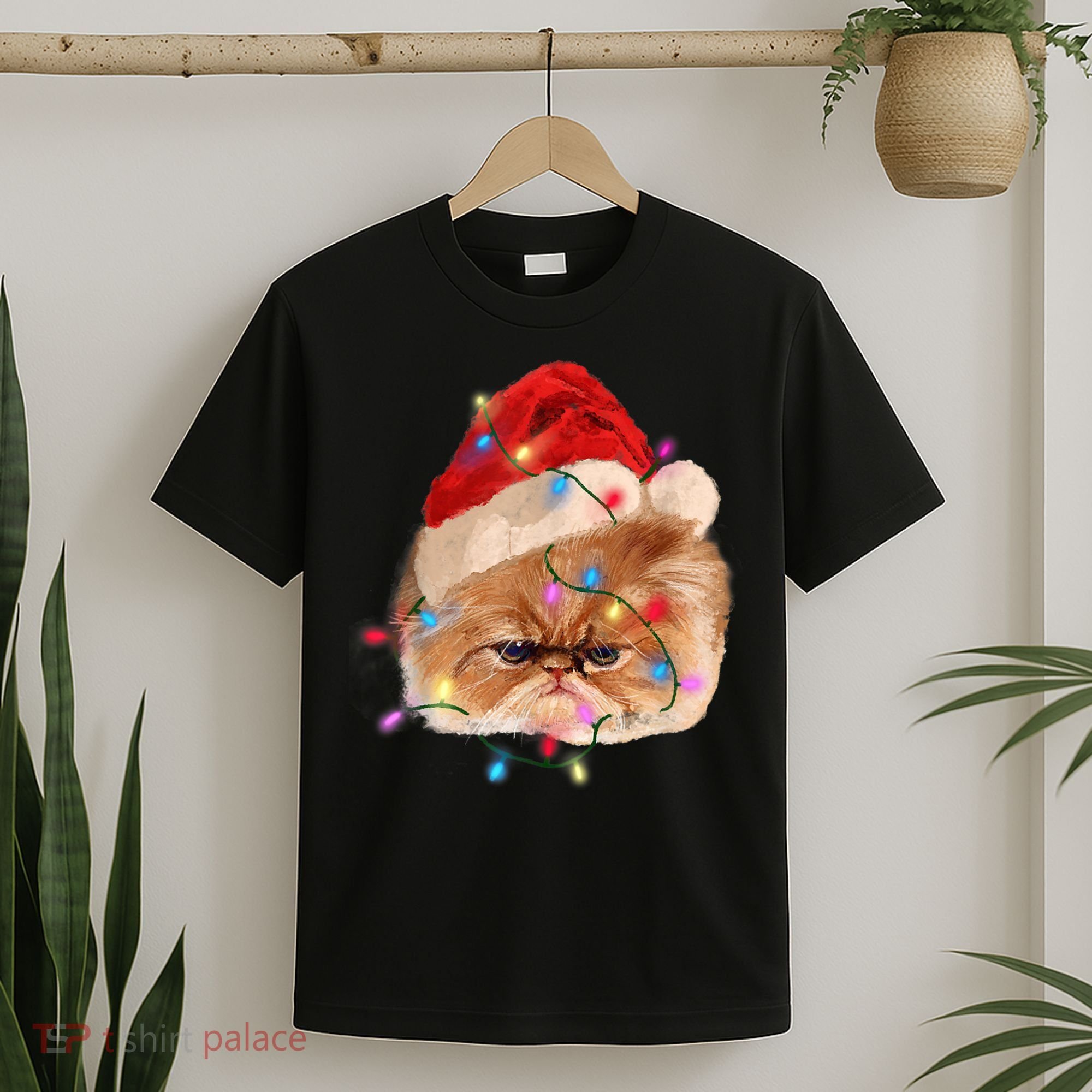 Funny Xmas Persian Cat Christmas Lights Adorable Face Fluffy TShirt T-Shirt