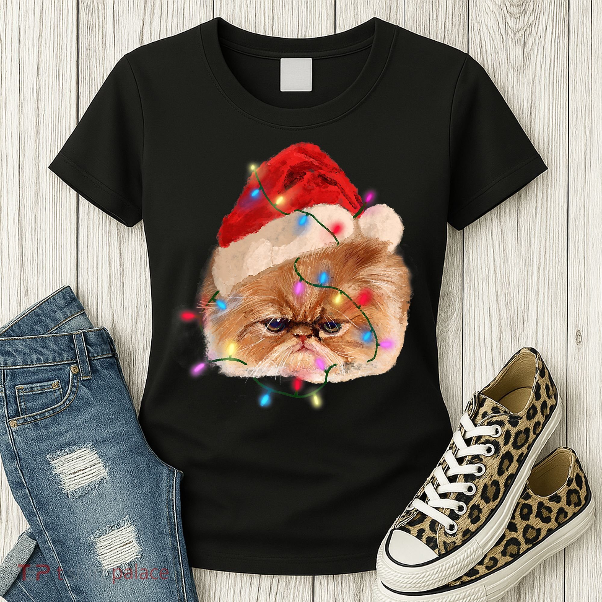 Funny Xmas Persian Cat Christmas Lights Adorable Face Fluffy TShirt Women's T-Shirt