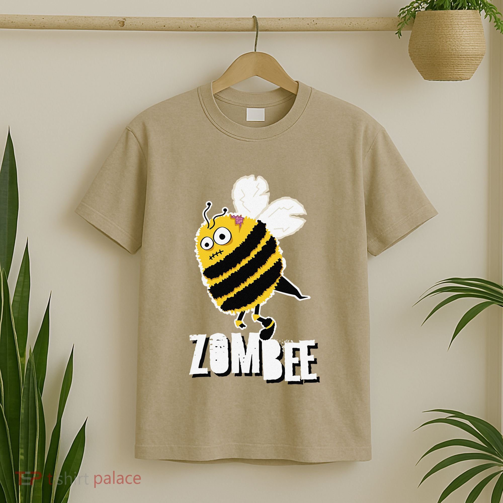 Funny Zombee Bee Zombie Halloween Bumblebee Brain Spooky Pun T-Shirt