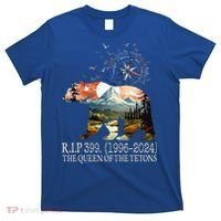 Grizzly 399 28 Years Old Memory The Queen Of The Tetons T-Shirt thumb 0