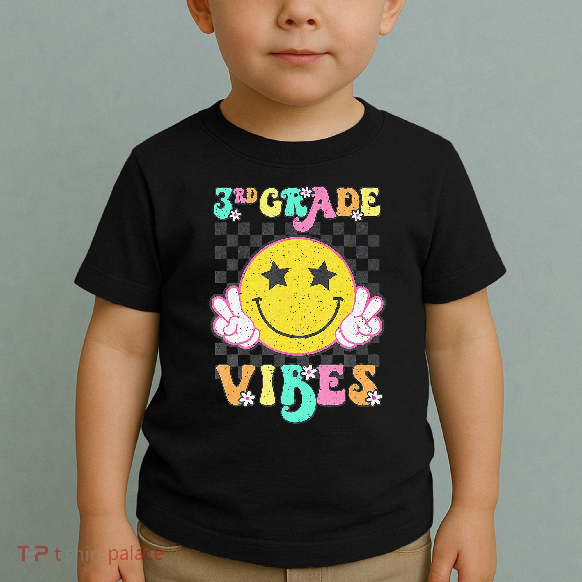 Girl 3rd Grade Vibes Smile Face Back To School Third Grade Gift Toddler T-Shirt