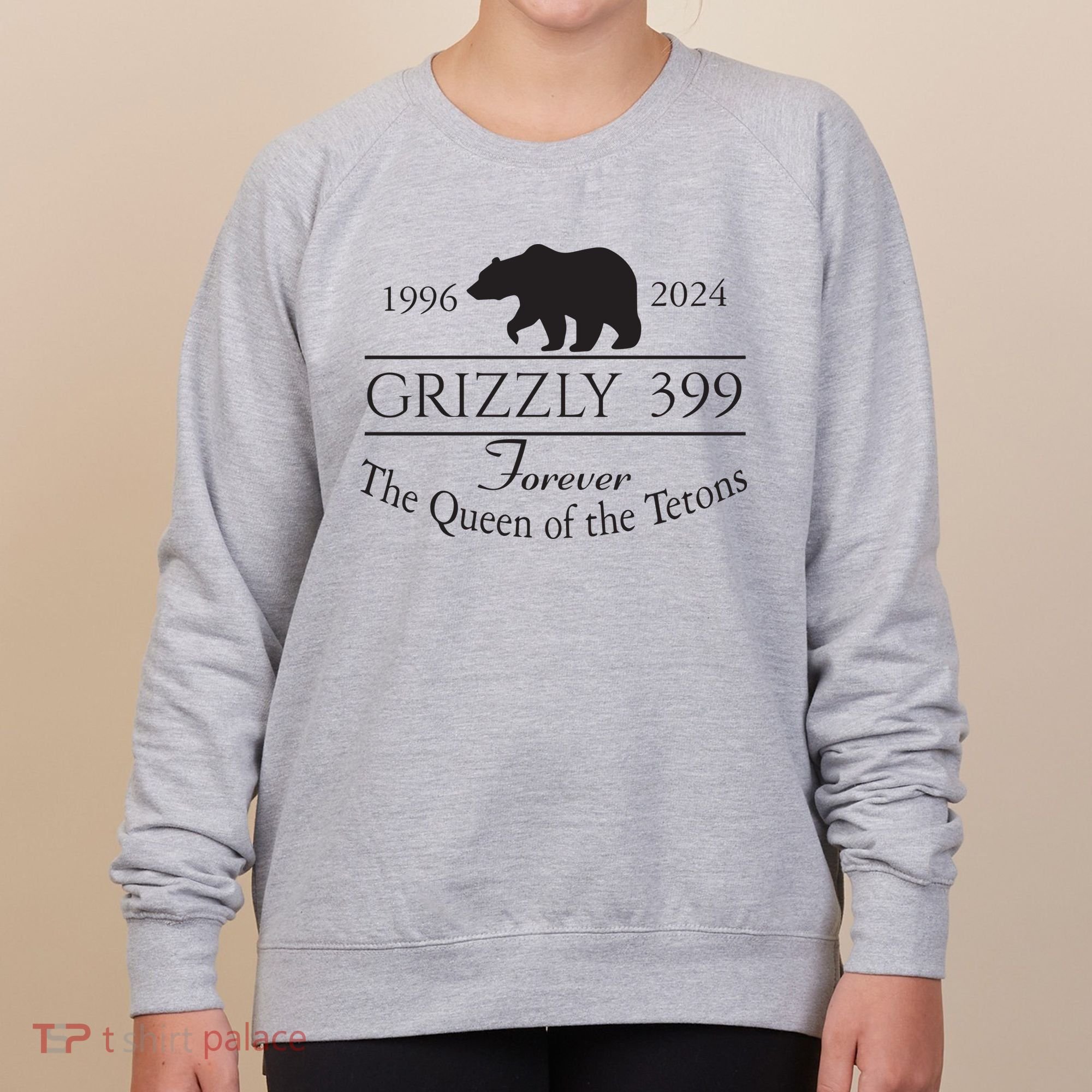 Grizzly 399 In Memory Of Bear Women's Sweatshirt