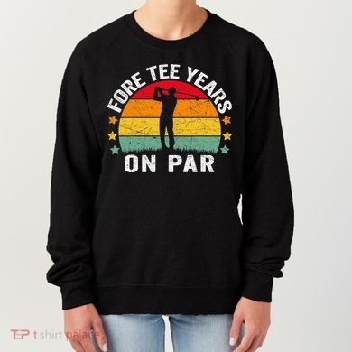 Golf 40th Birthday Pun Retro Vintage Look Who’S Fore Tee Women's Sweatshirt