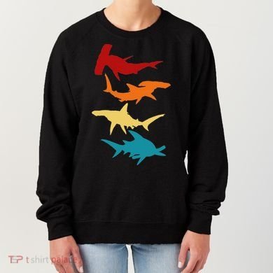 Great 4 Hammerhead Sharks Gift For Divers Women's Sweatshirt