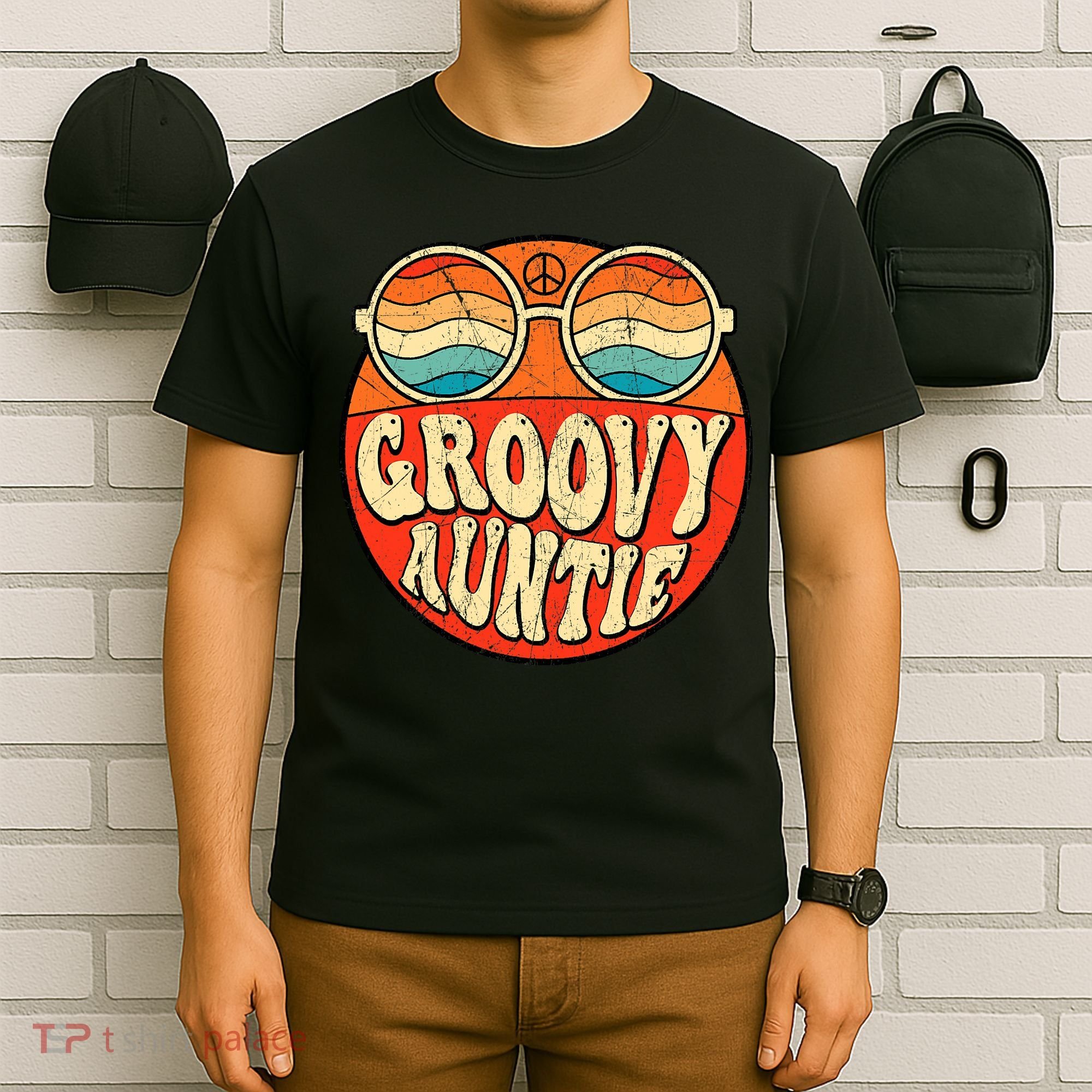 Groovy Auntie 70s Aesthetic Nostalgia 1970s Retro Aunt T-Shirt