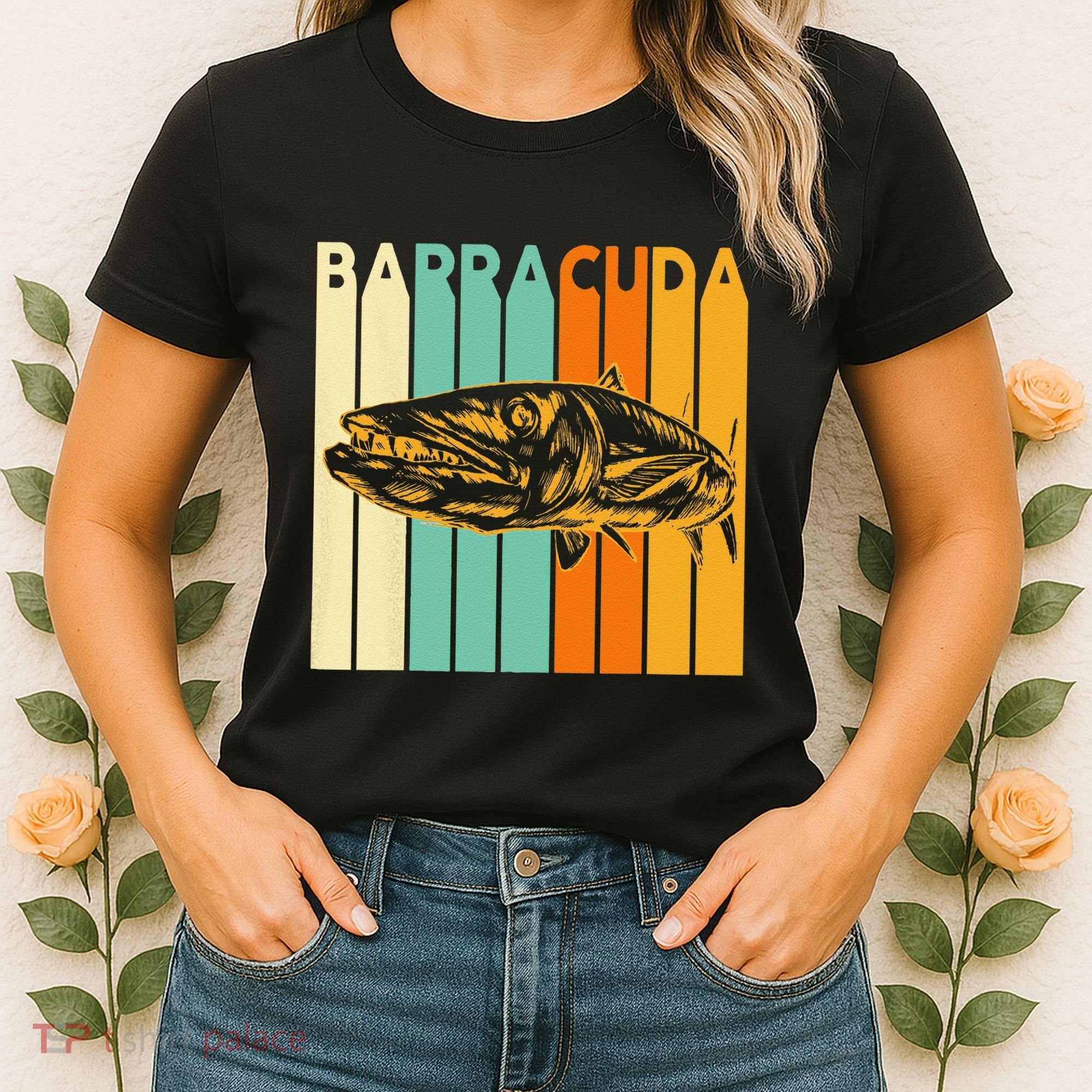 Great Barracuda Cuda Fishing Wildlife Saltwater Fish Art Women's T-Shirt