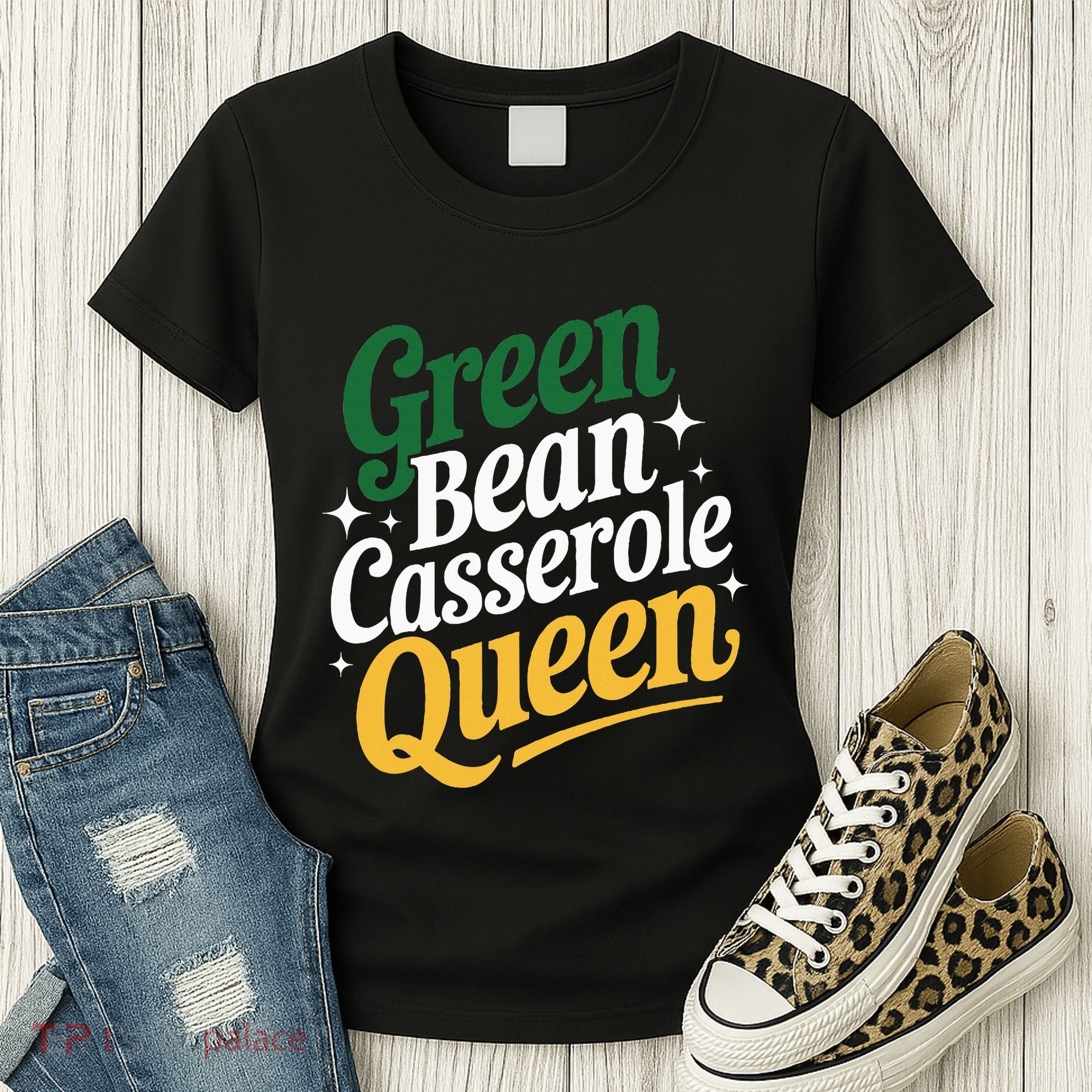 Green Bean Casserole Queen Funny Kitchen Queen Thanksgiving Women's T-Shirt