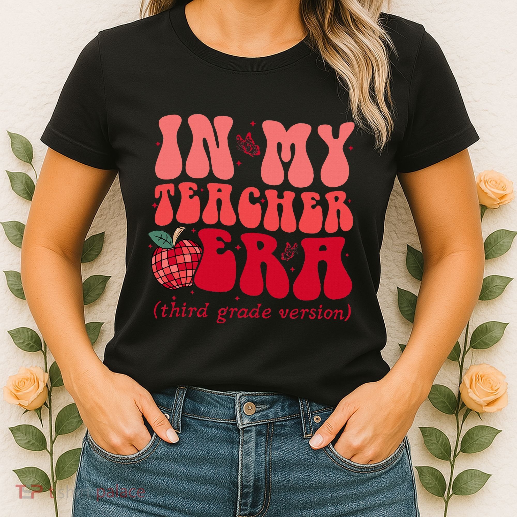 Groovy Back To School In My Third Grade Teacher Era Student Women's T-Shirt