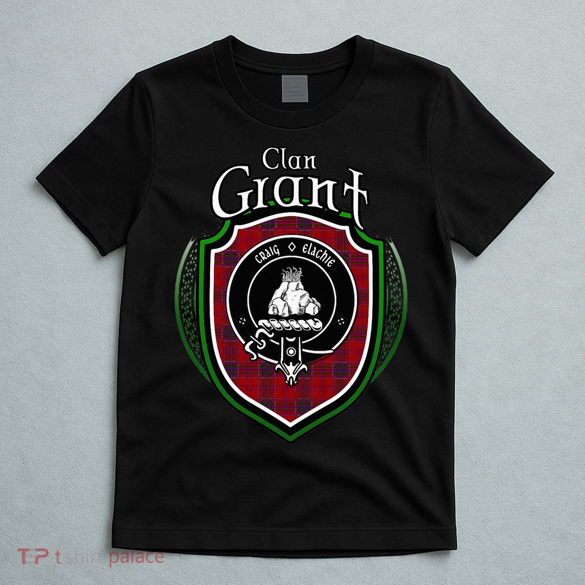 Grant Clan Crest Scottish Clan Grant Family Crest Badge T-Shirt