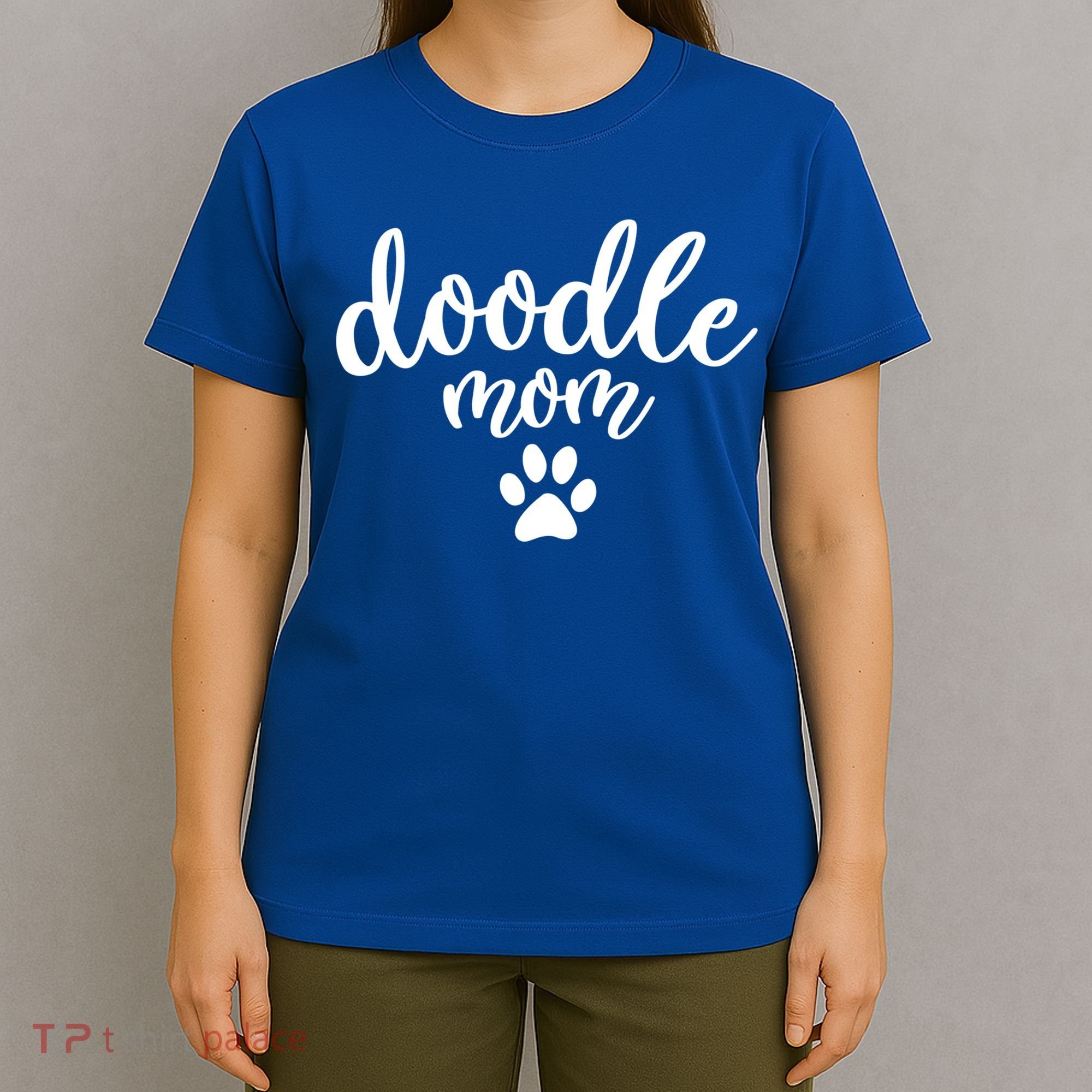 Goldendoodle Cute Gift Doodle Mom Bernedoodle Labradoodle Cool Gift T-Shirt
