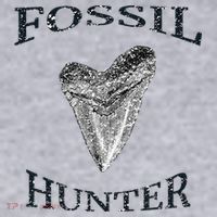 Great Distressed Fossil Hunter Megalodon Tooth Enthusiast Women's Sweatshirt thumb 2