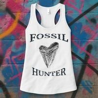 Great Distressed Fossil Hunter Megalodon Tooth Enthusiast Women's Tank Top thumb 3