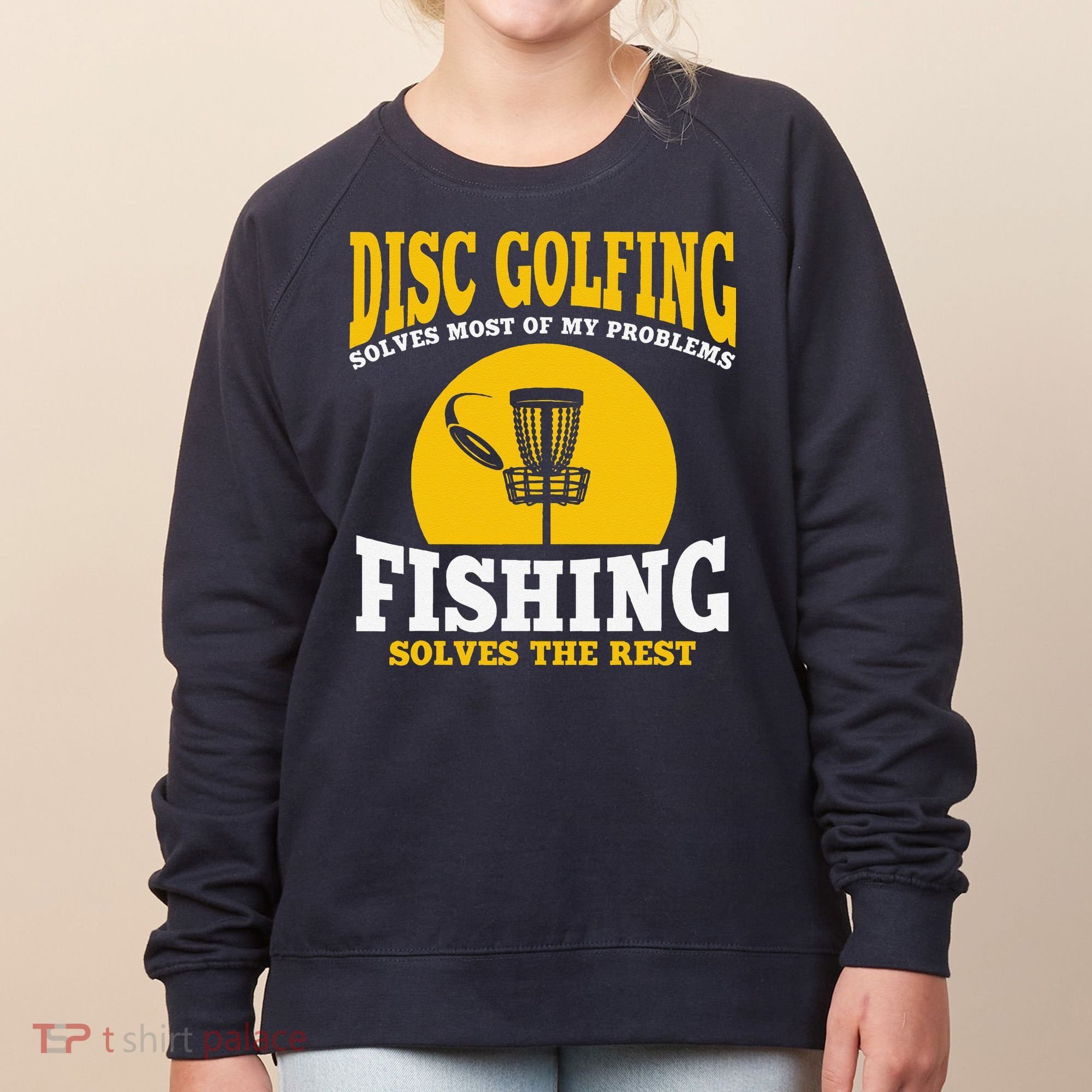 Great Disc Golf And Fishing Gift Women's Sweatshirt