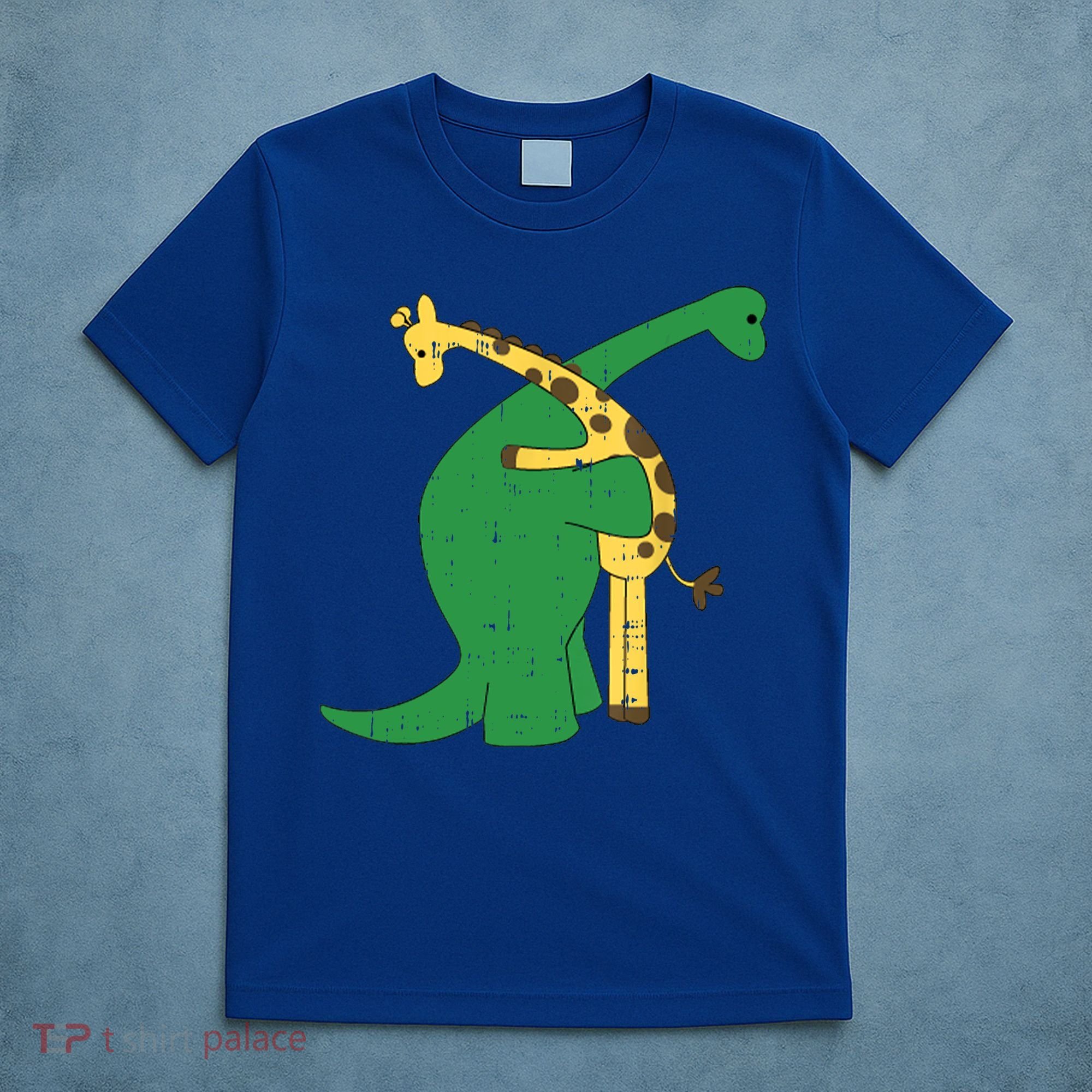 Giraffe Dinosaur Hug Love Dino Animals Safari Halloween Funny Gift T-Shirt