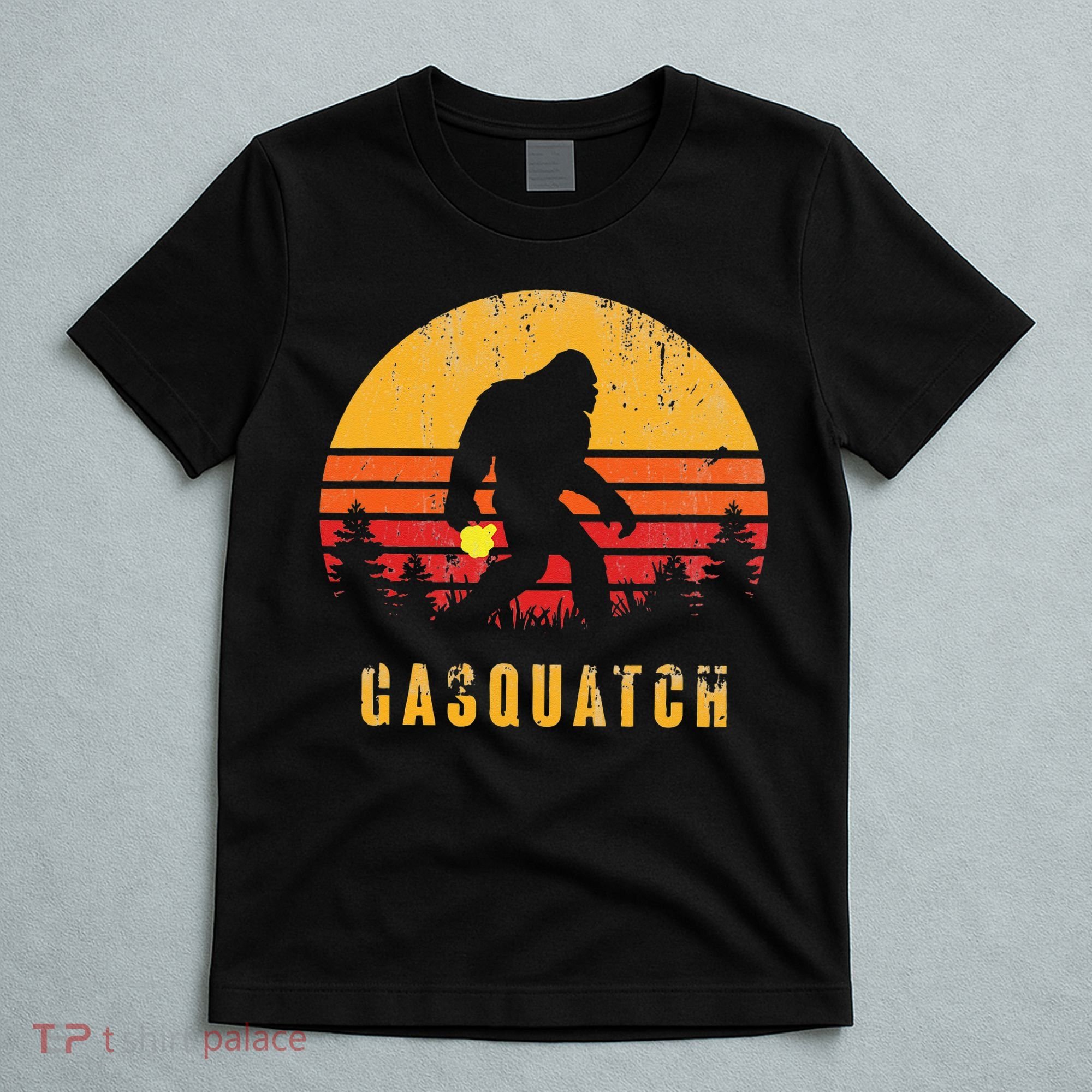 Gasquatch Funny Bigfoot Farting Sasquatch Believer Fart Yeti T-Shirt