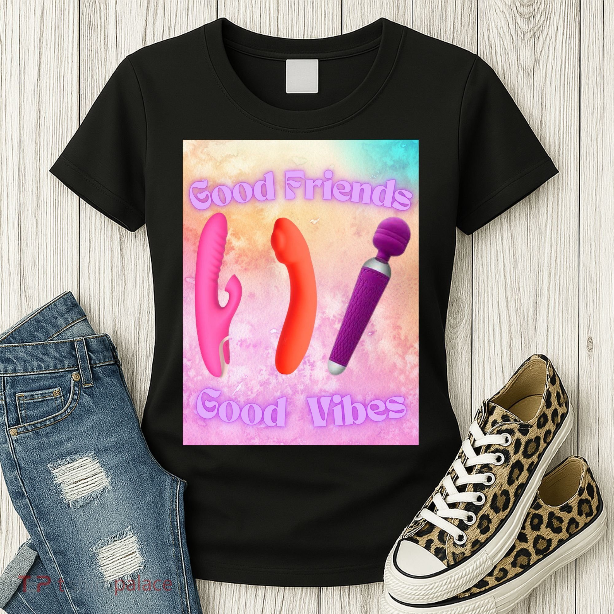 Good Friends Good Vibes Women's T-Shirt