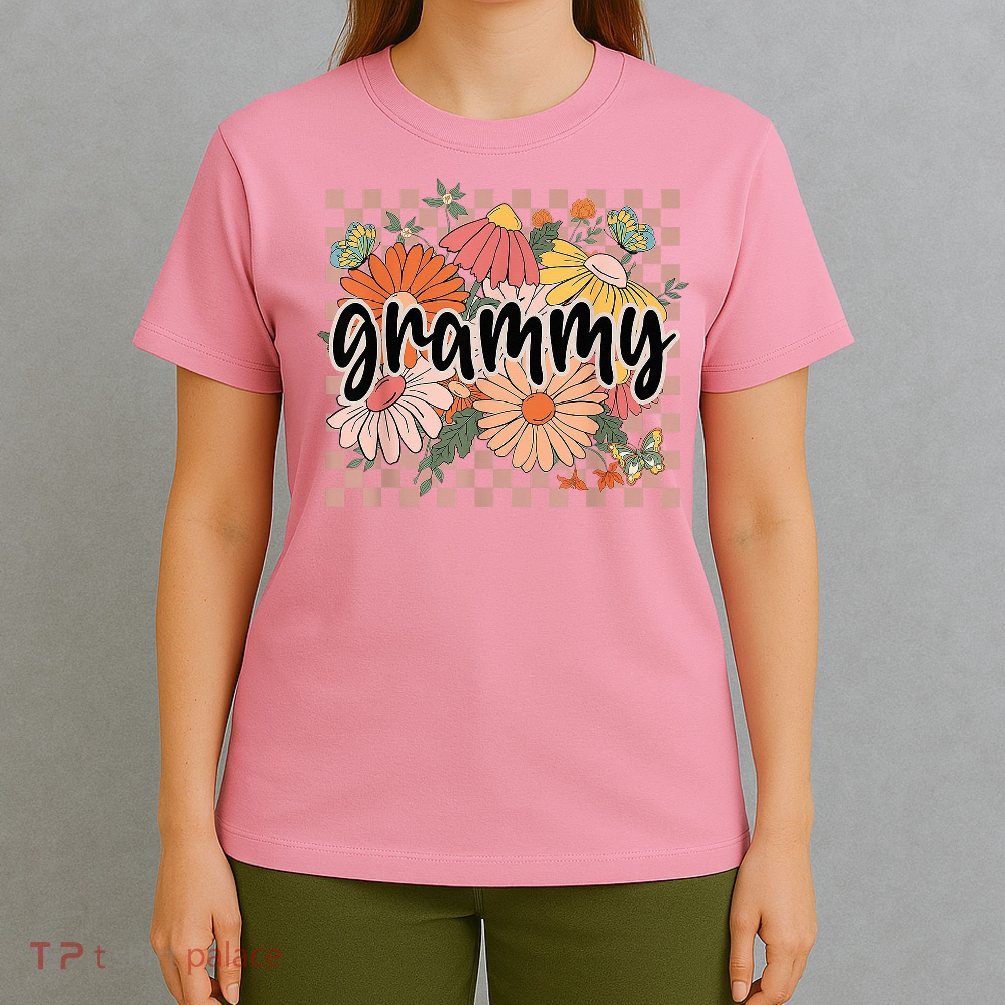 Grammy Floral Mother'S Day Wildflower Girl Checkered T-Shirt