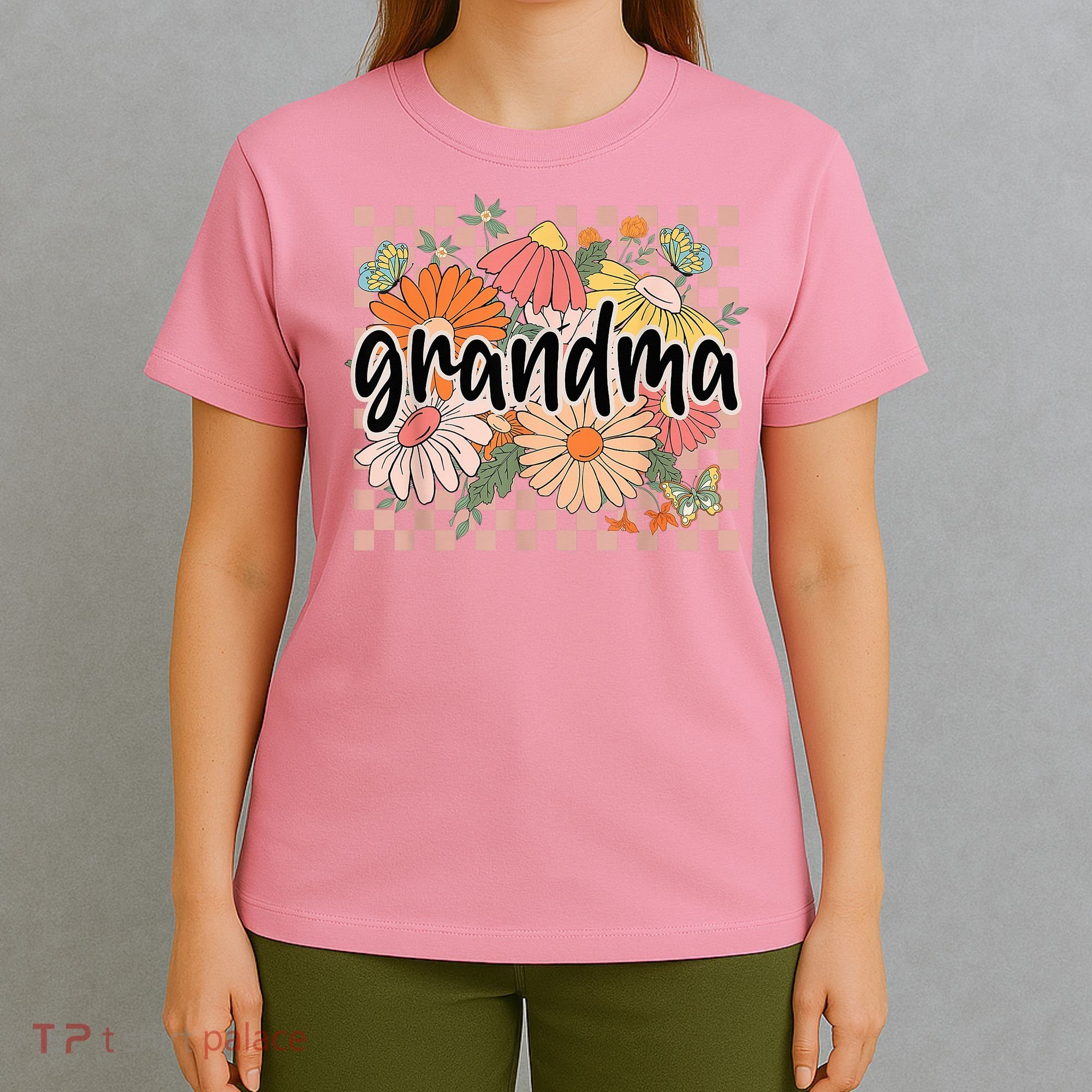 Grandma Floral Mother'S Day Wildflower Girl Checkered T-Shirt