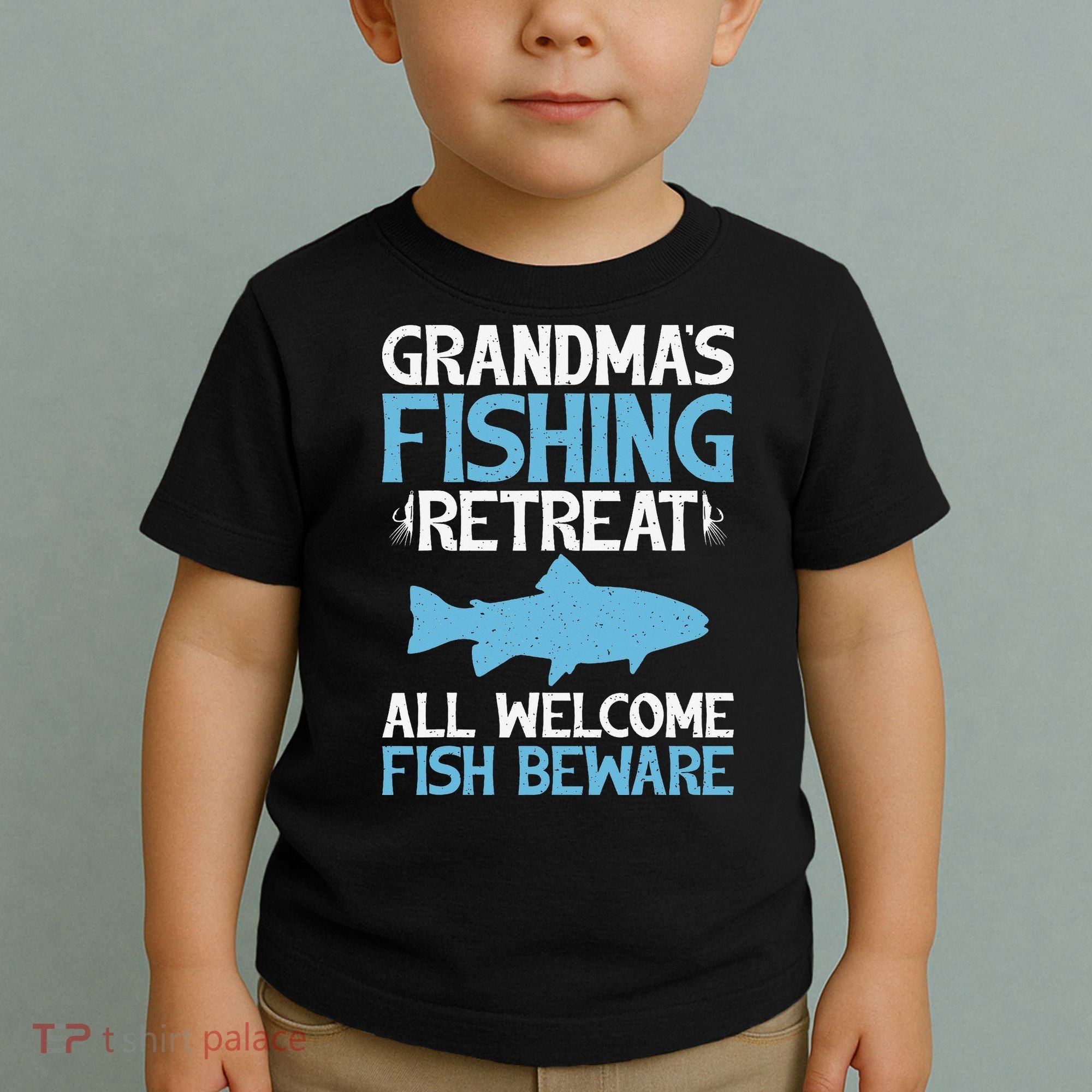 Grandmas Fishing Retreat All Welcome Fish Beware Grandma Toddler T-Shirt