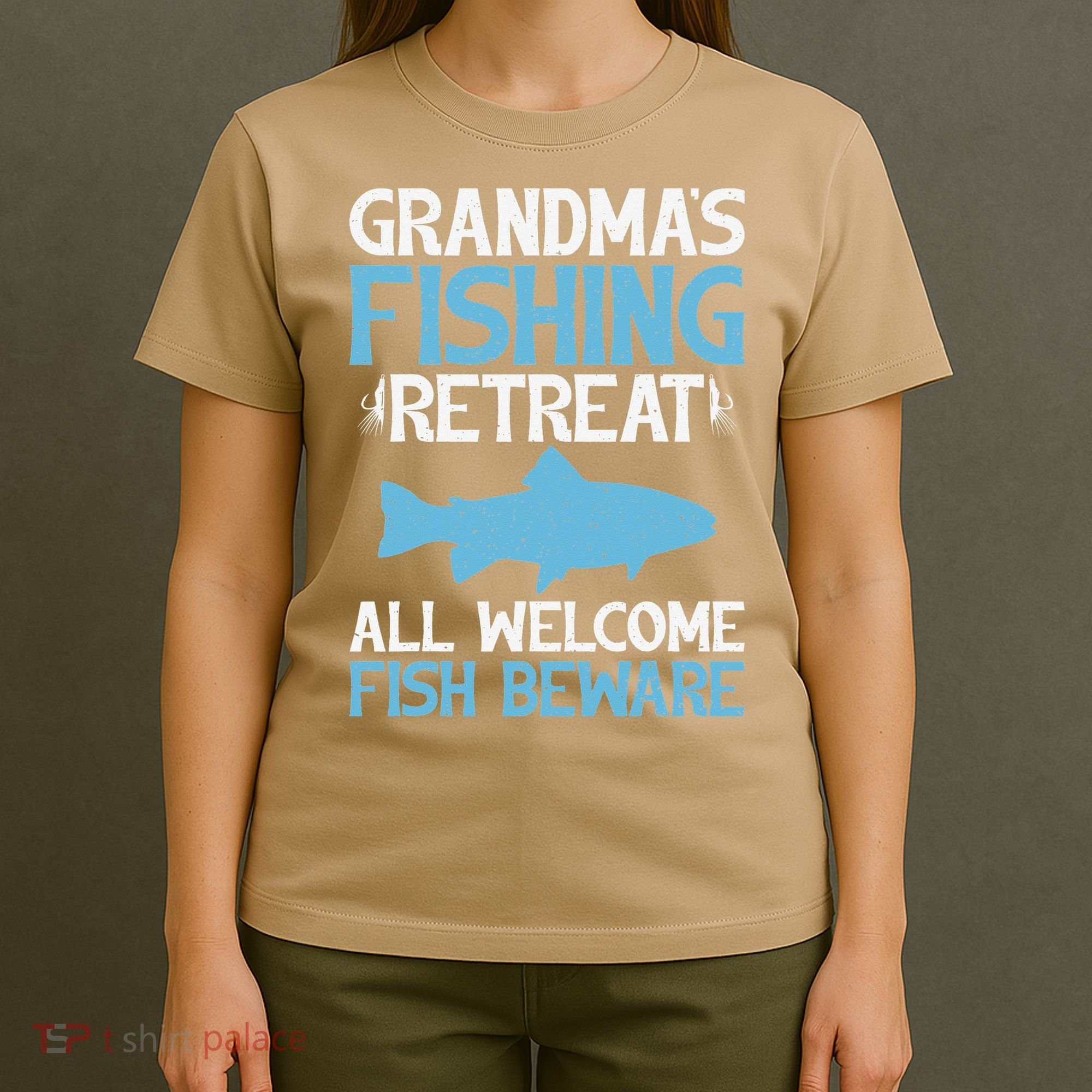 Grandmas Fishing Retreat All Welcome Fish Beware Grandma T-Shirt