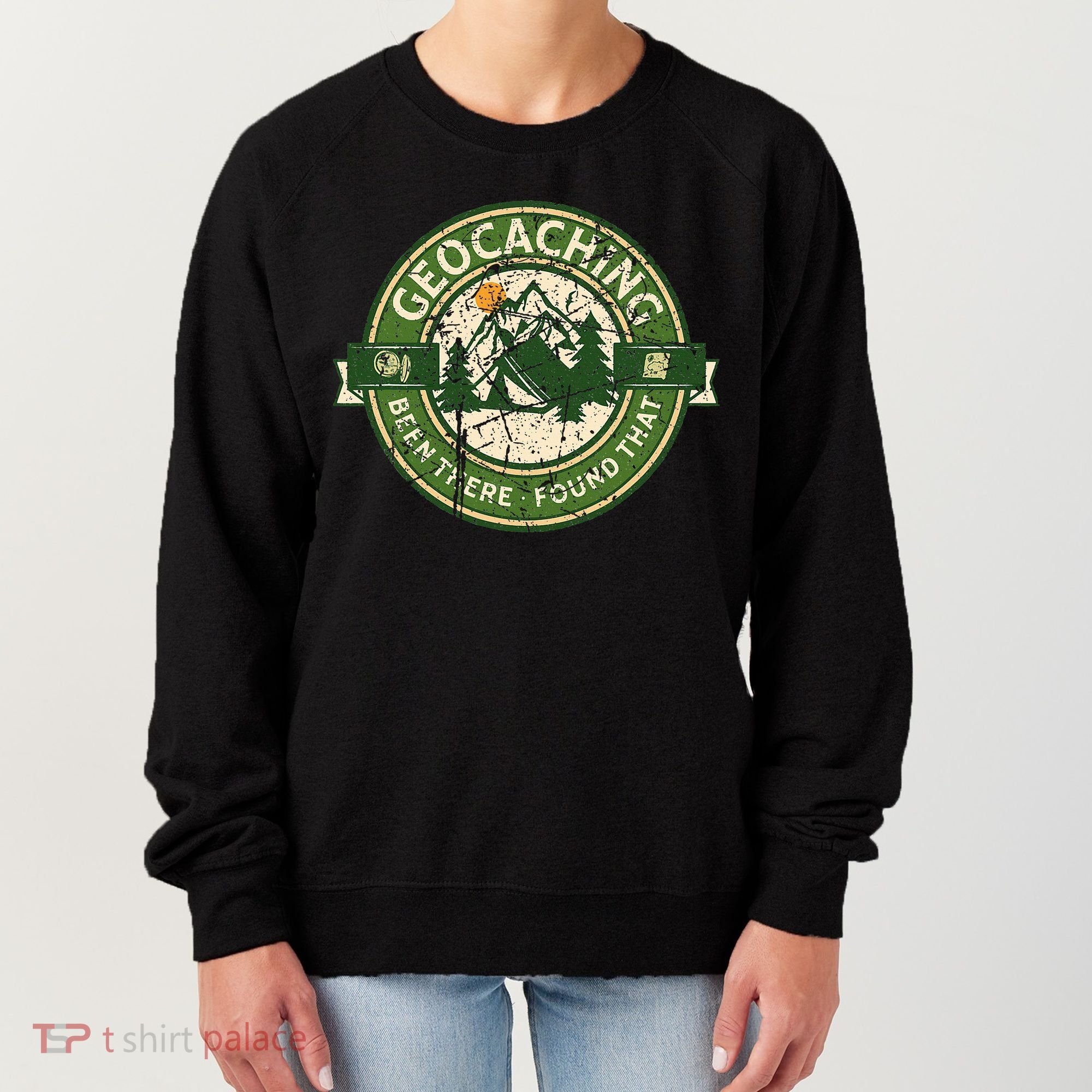 Geocaching Funny Retro Distressed Geocache Lover Women's Sweatshirt