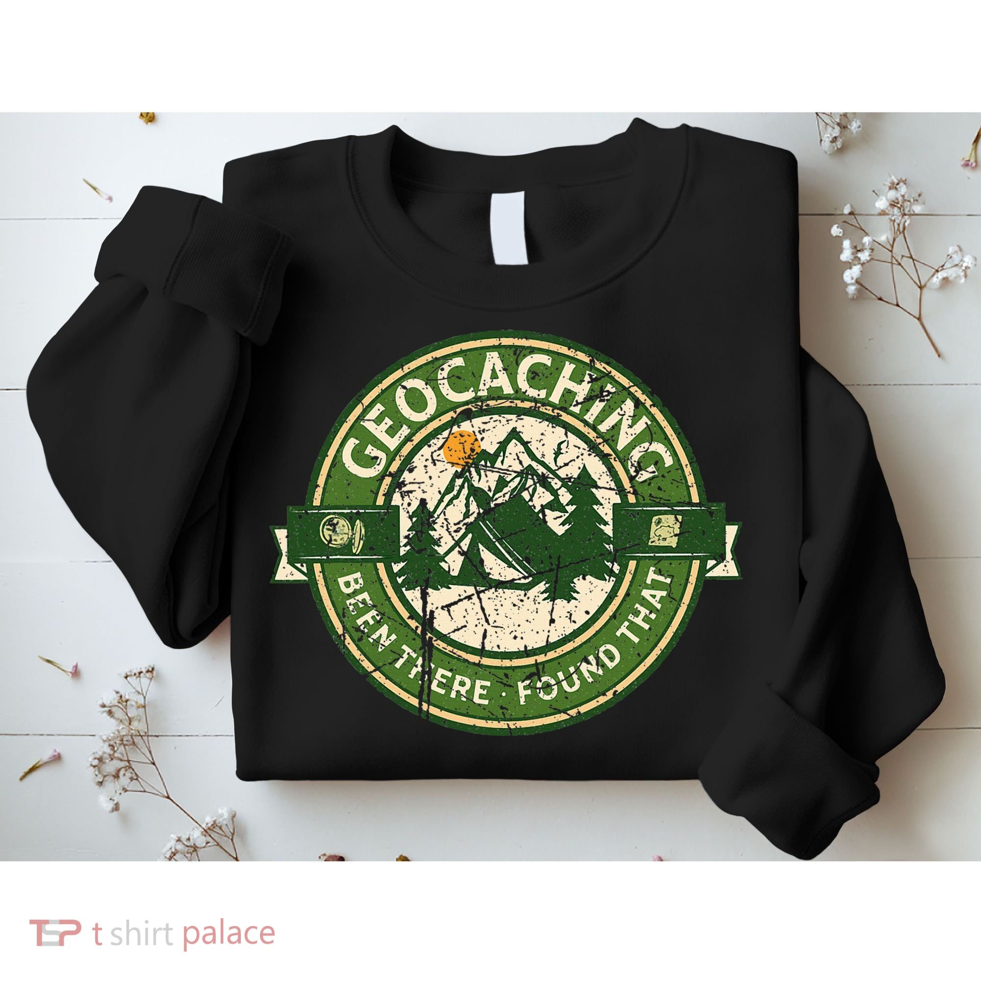 Geocaching Funny Retro Distressed Geocache Lover Sweatshirt