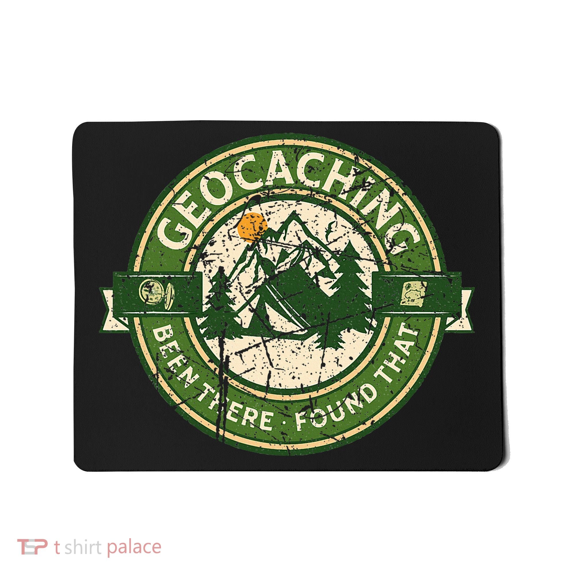 Geocaching Funny Retro Distressed Geocache Lover Mousepad