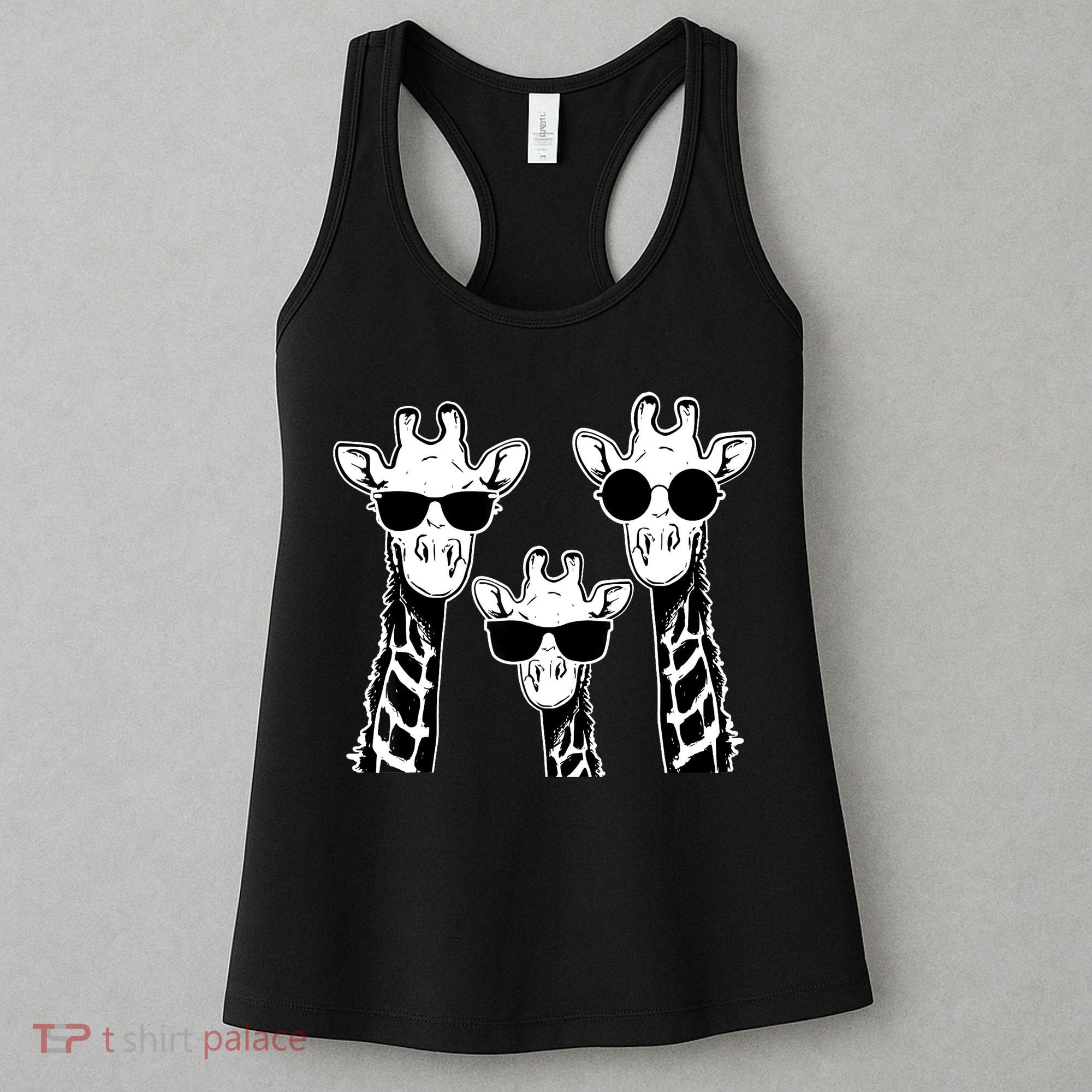 Giraffes family with sunglasses - Giraffe Women's Tank Top