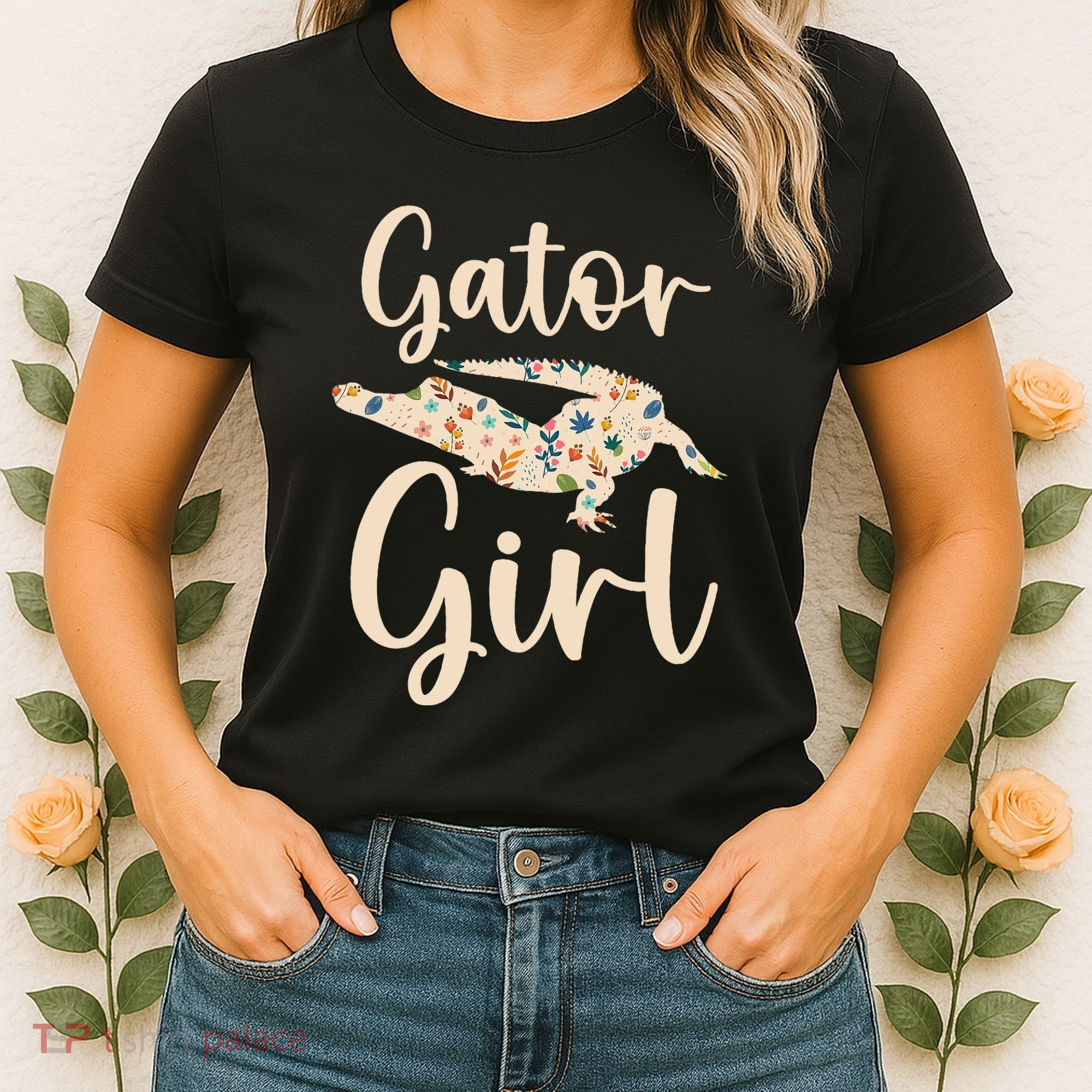 Gator Girl Alligator Lover Zookeeper Crocodile Women's T-Shirt