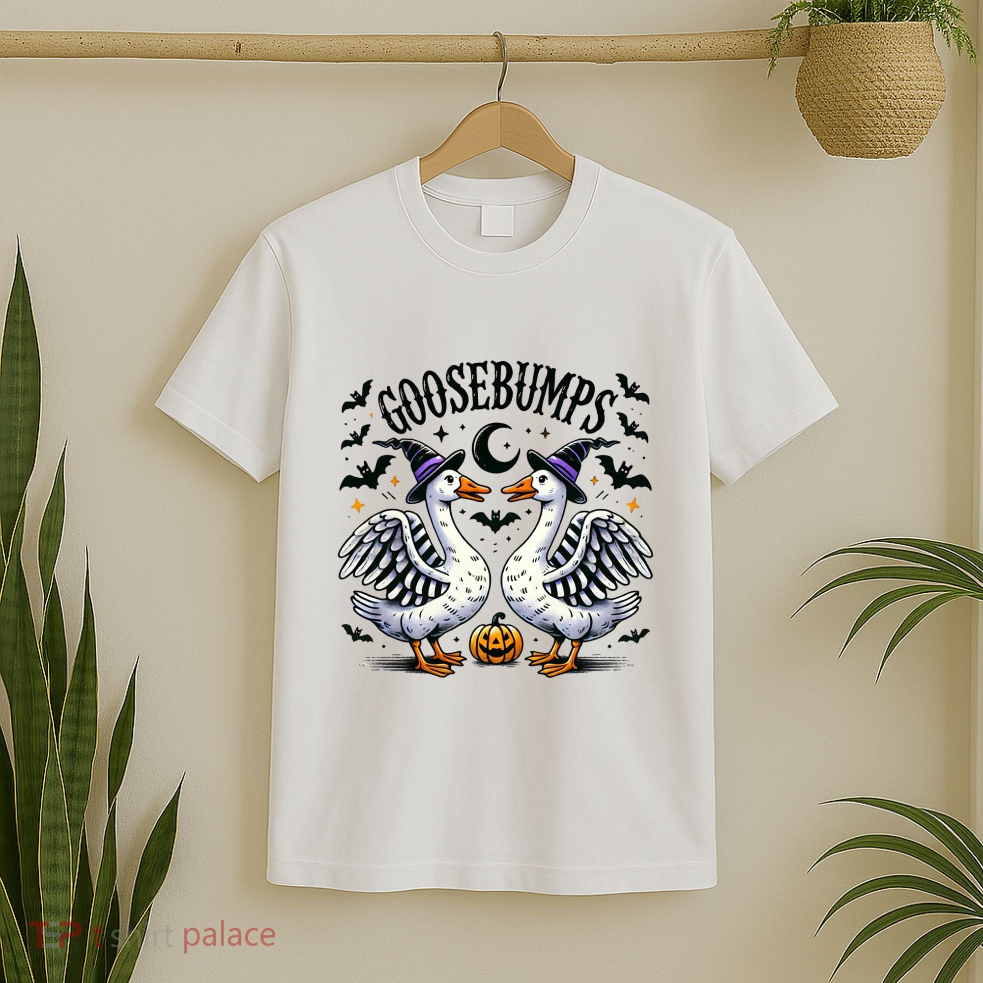Goosebumps Geese Funny Halloween Witches Hat T-Shirt