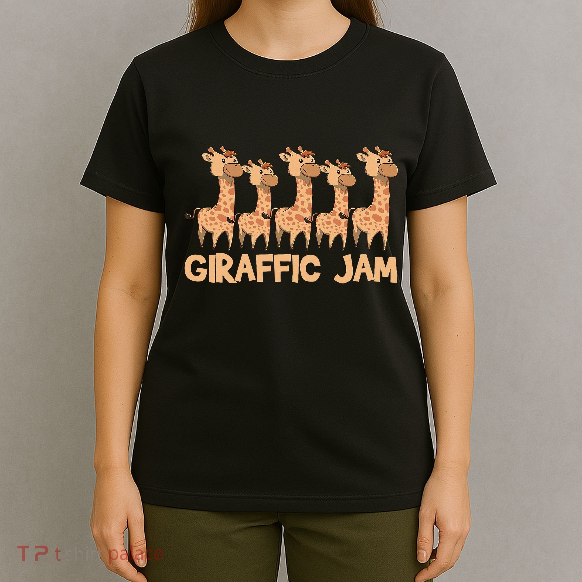 Giraffe Giraffic Jam Funny Pun Cute T-Shirt