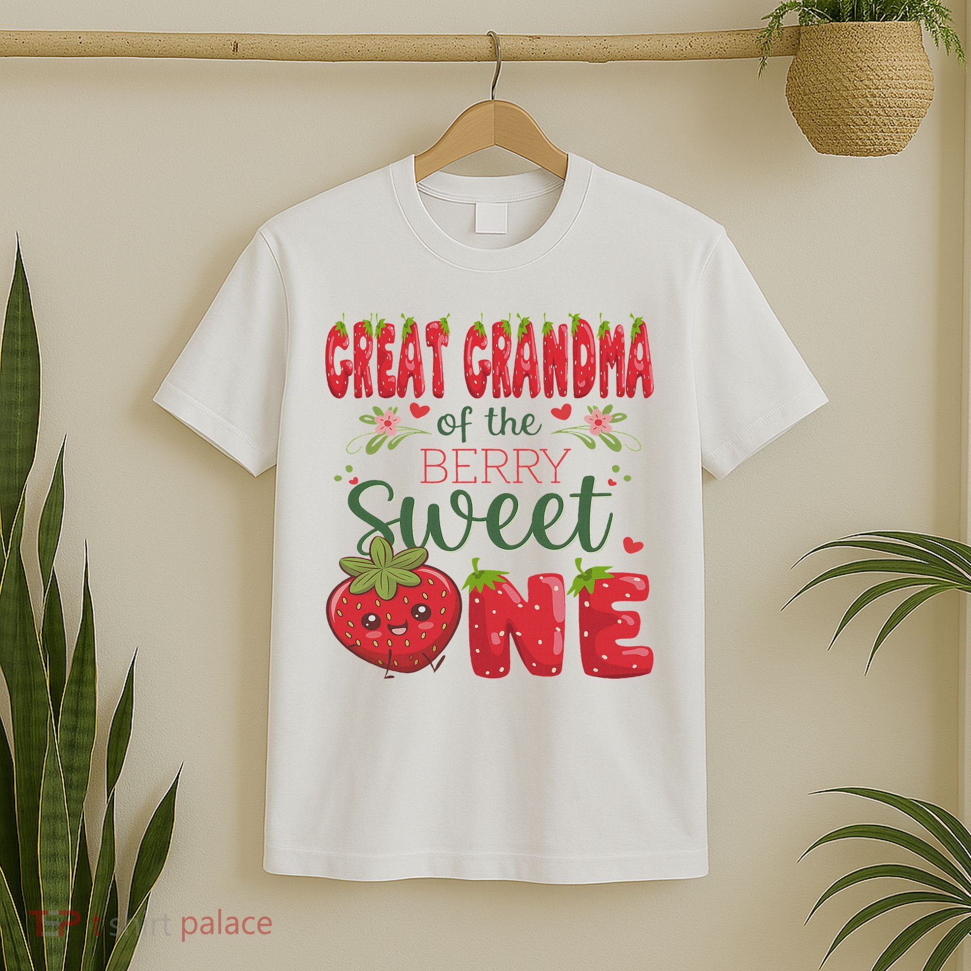 Great Grandma Of The Berry Sweet One 1st Birthday Strawberry T-Shirt