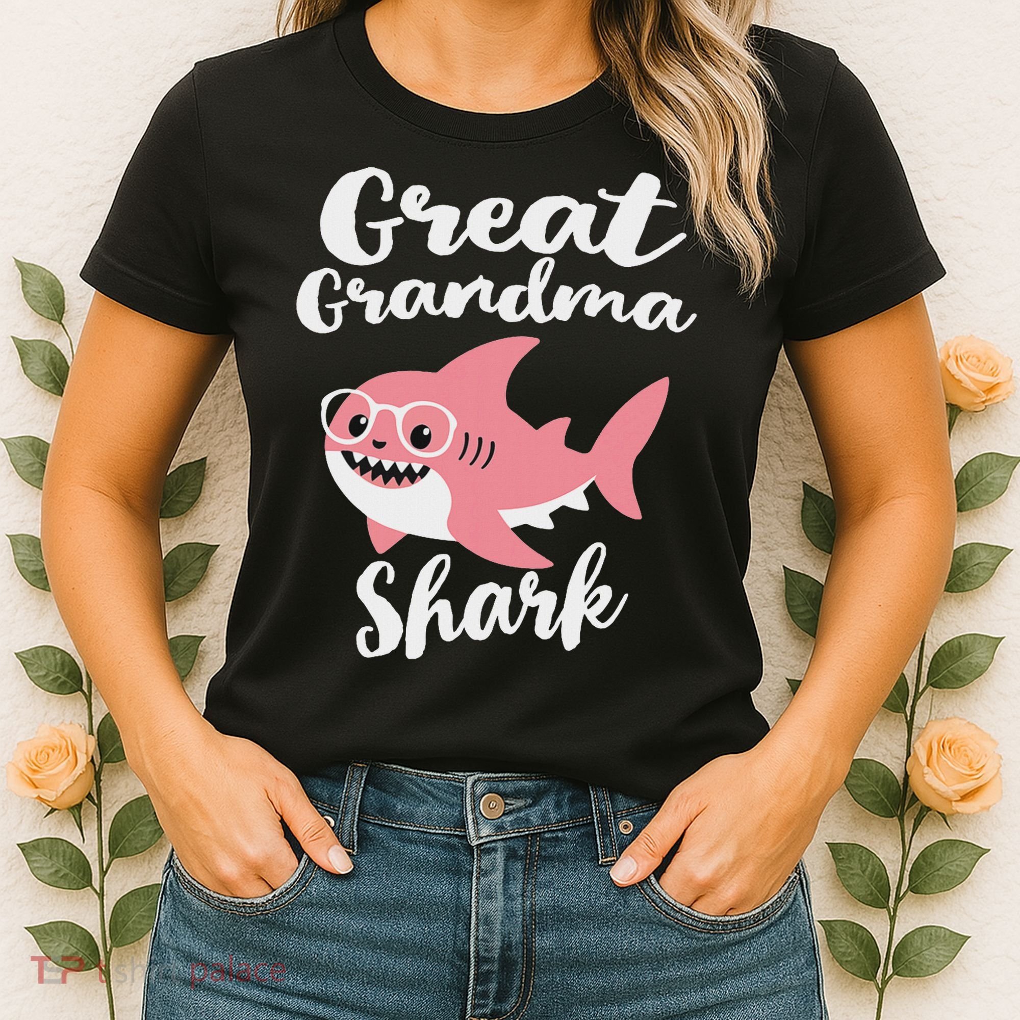 Great Grandma Shark Funny Mother's Day Women's T-Shirt