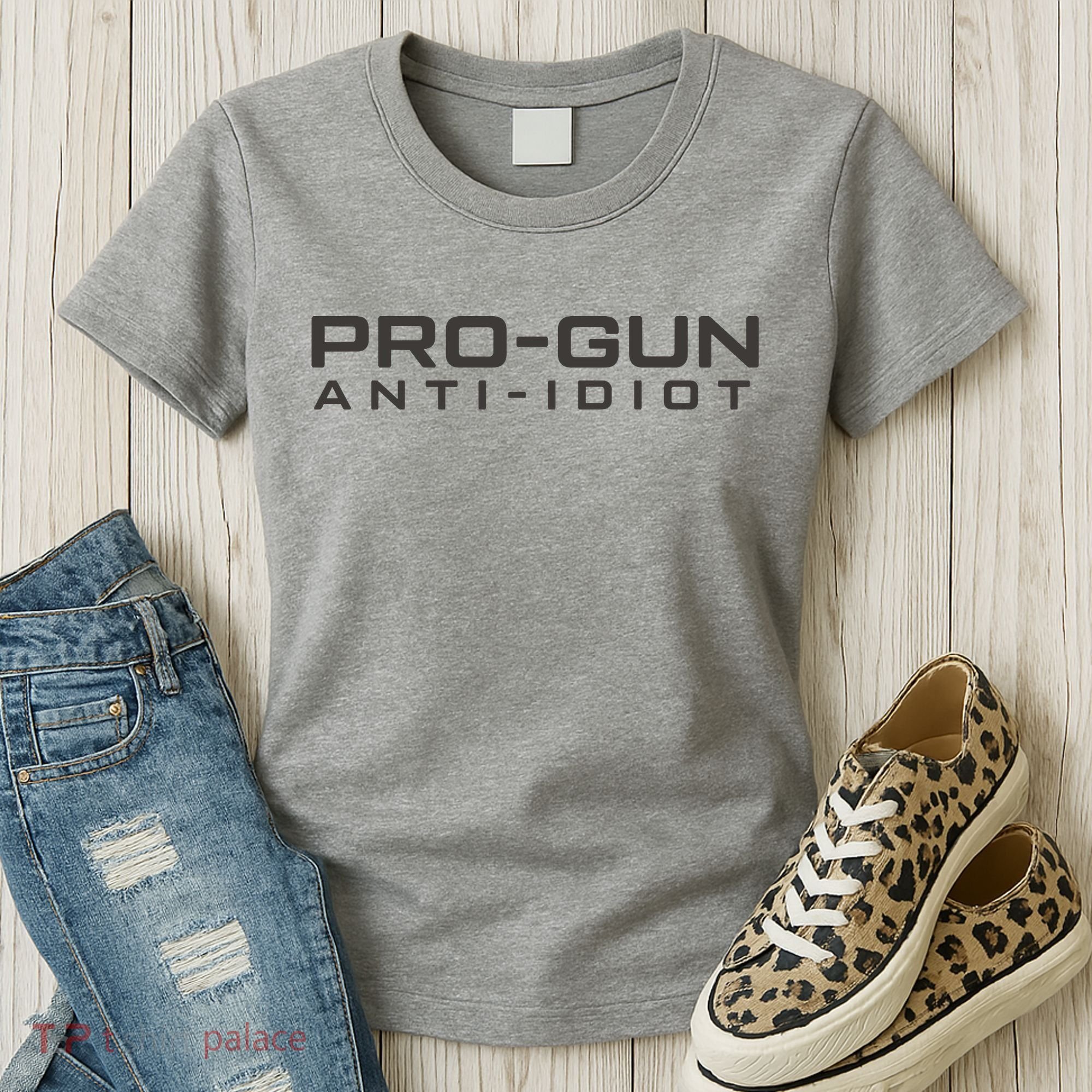 Green Hill Holidays Time Women's T-Shirt