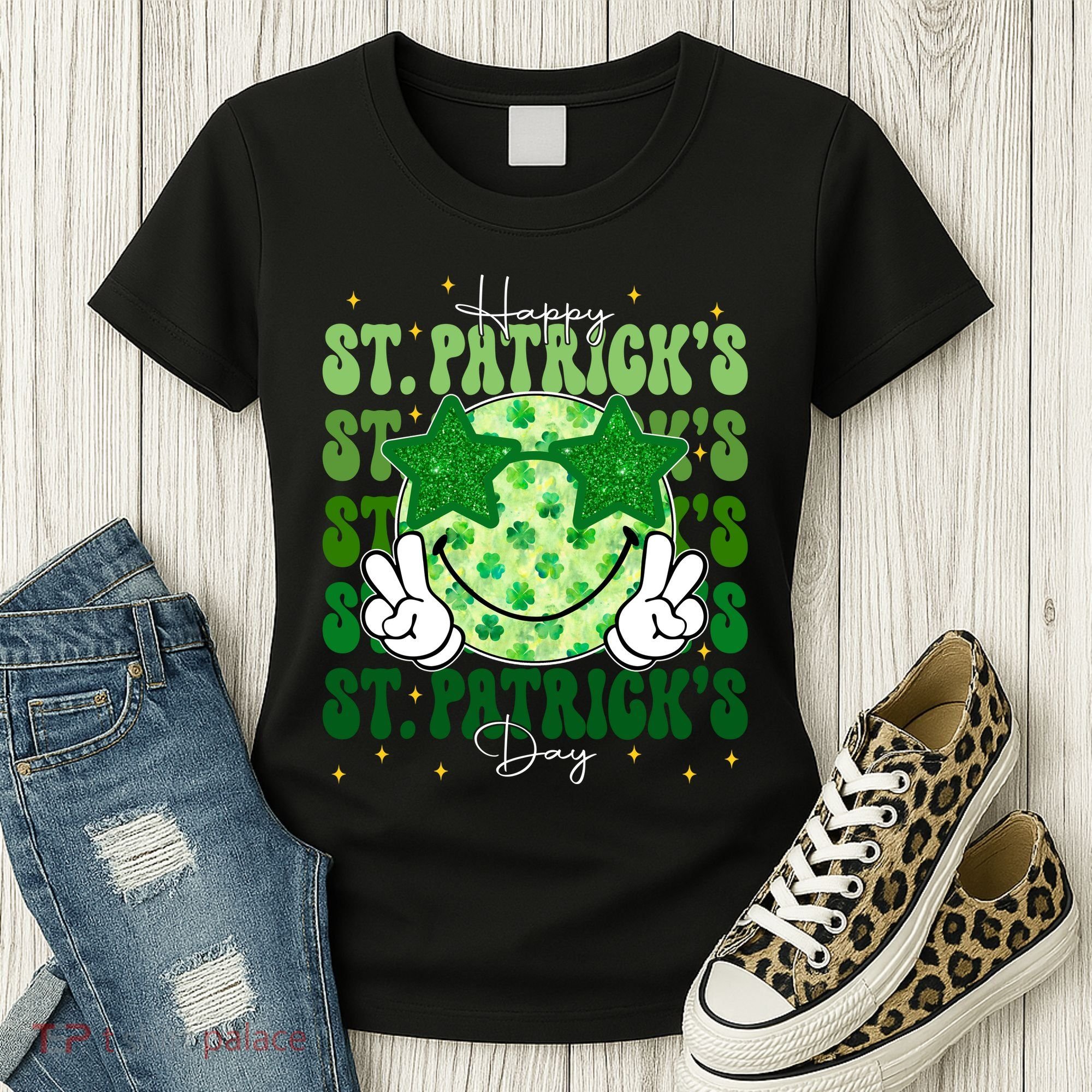 Groovy Happy St Patricks Day Shamrock Women's T-Shirt