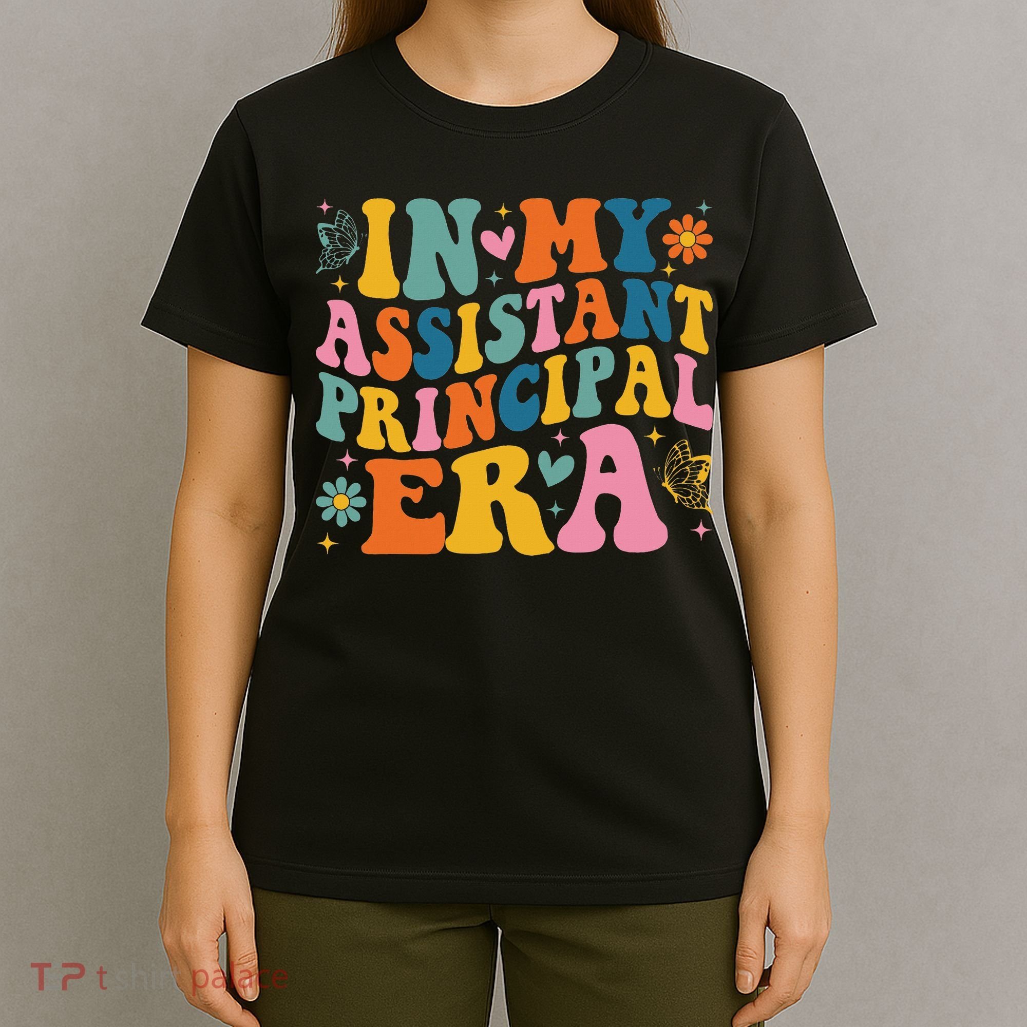 Groovy In My Assistant Principal Era School Worker T-Shirt