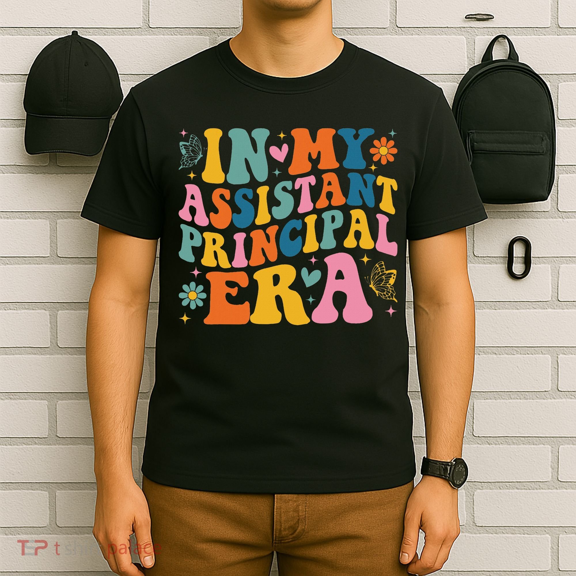Groovy In My Assistant Principal Era School Worker T-Shirt