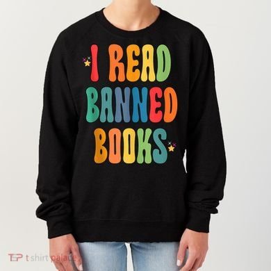 Groovy I Read Banned Books Librarian Reader Bookworm Women's Sweatshirt