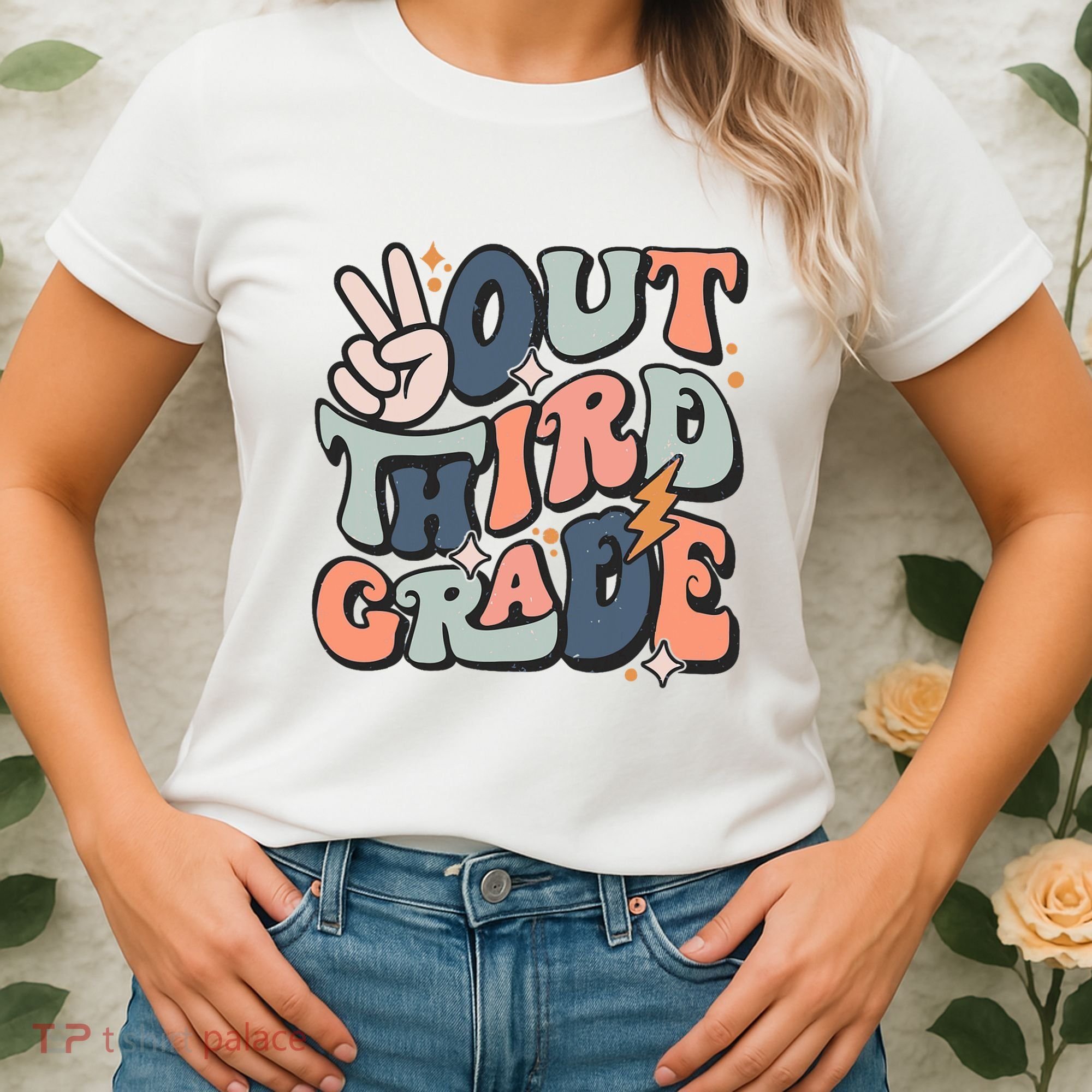 Groovy Last Day Of School 3rd Grade Peace Out Third Grade Women's T-Shirt