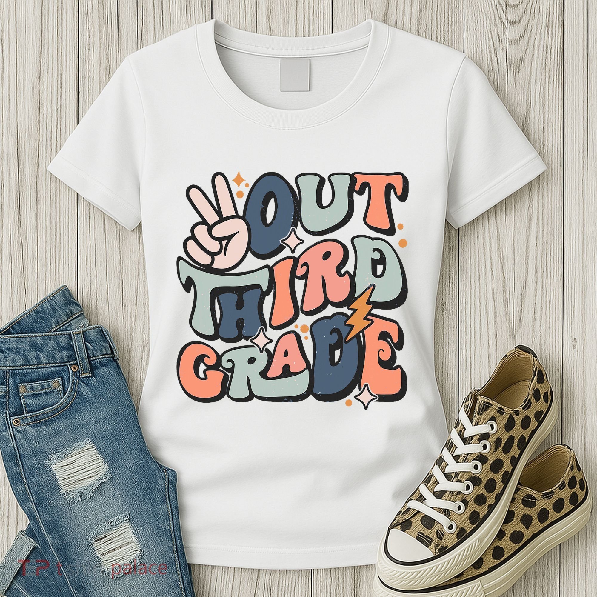 Groovy Last Day Of School 3rd Grade Peace Out Third Grade Women's T-Shirt